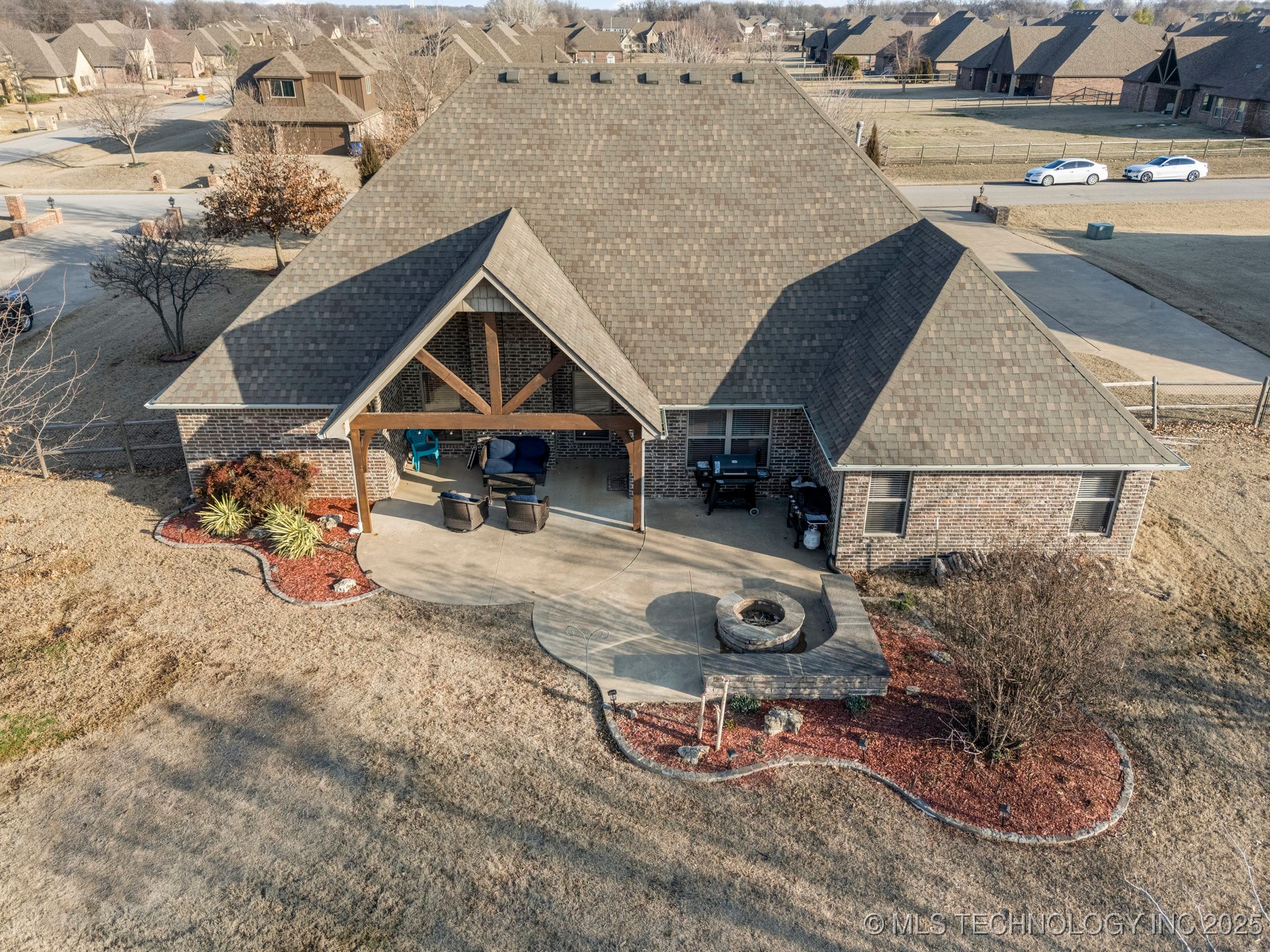 19440 E 69th Street N