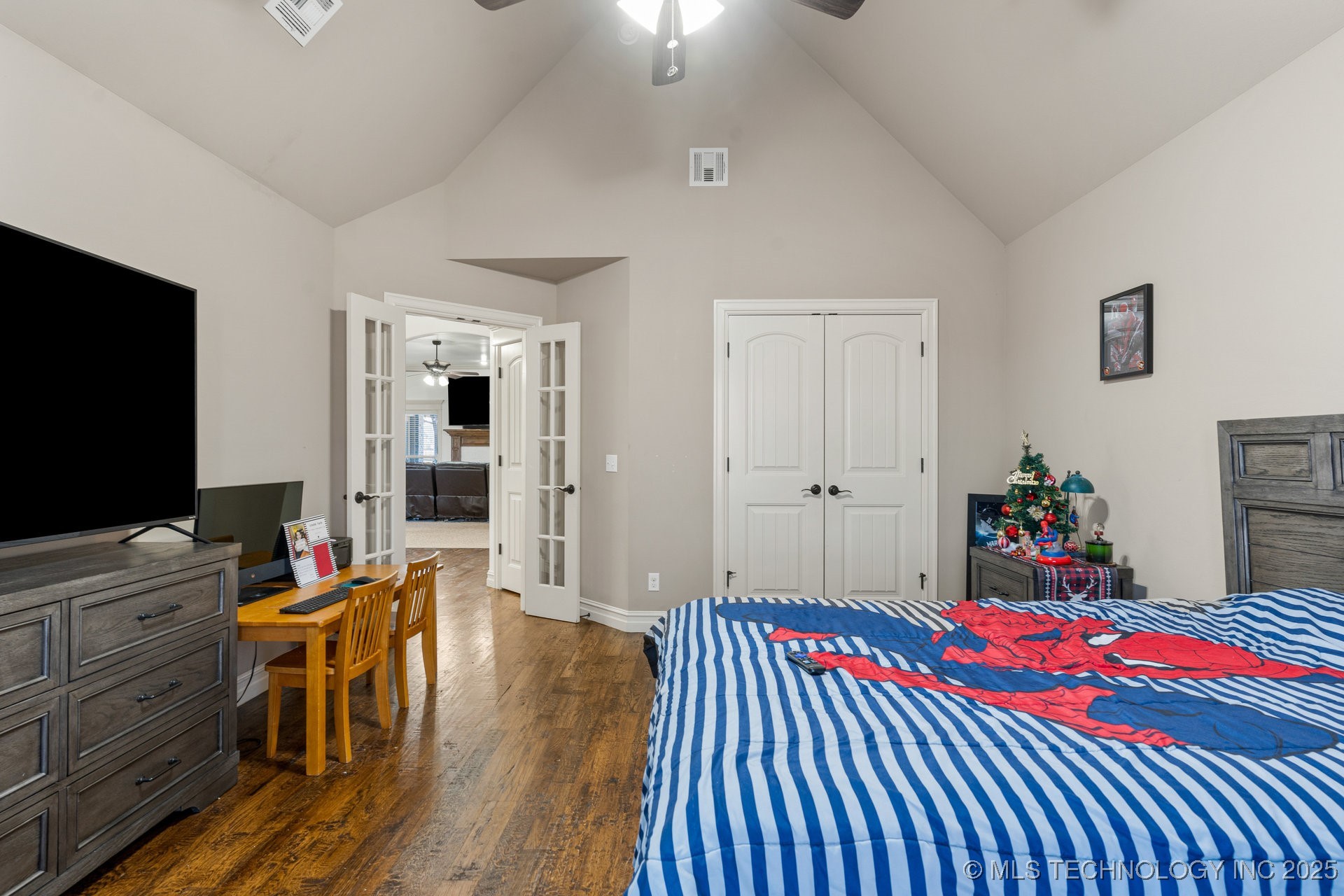 19440 E 69th Street N