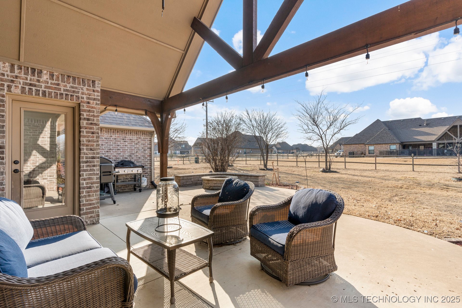 19440 E 69th Street N