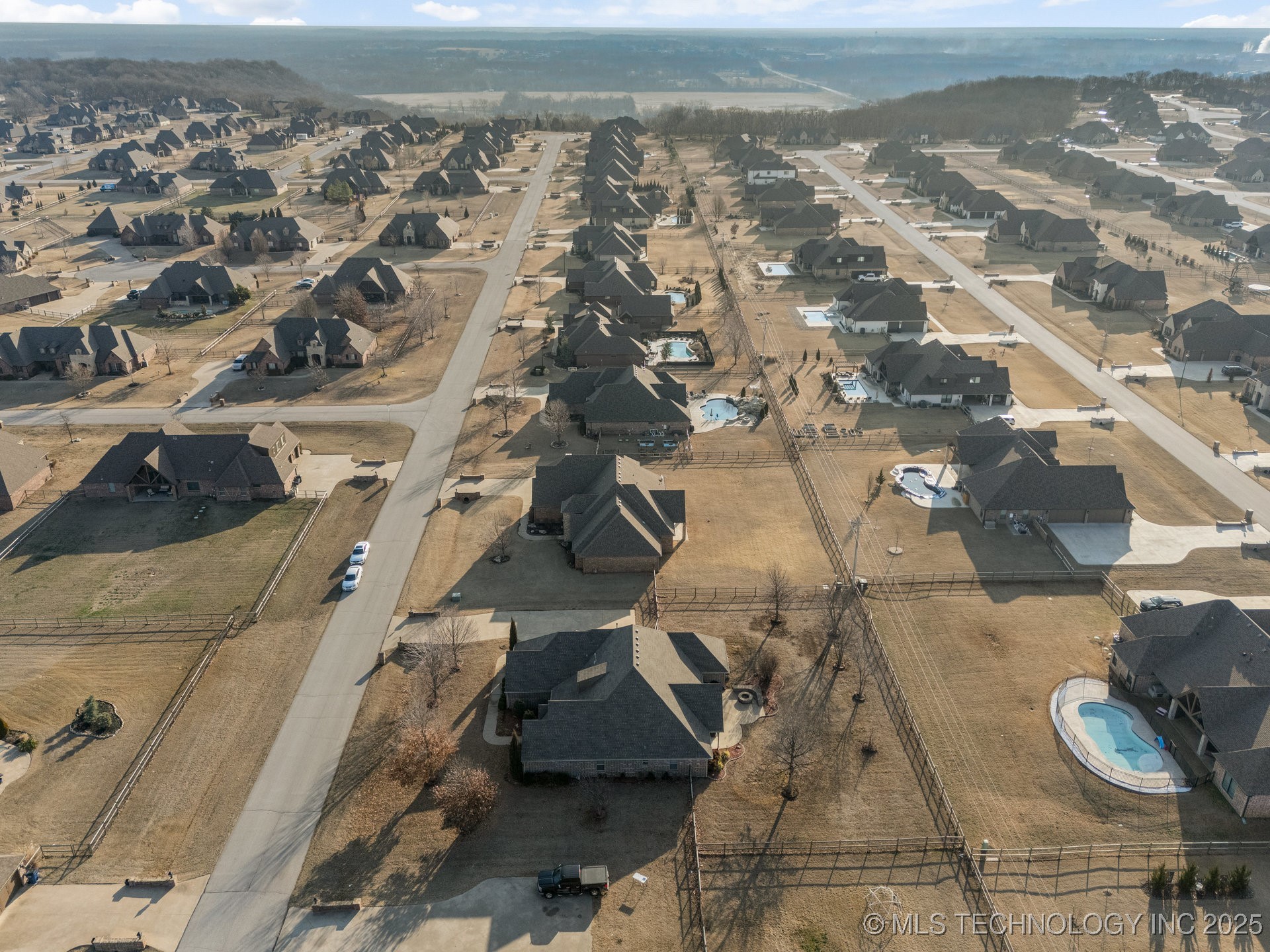 19440 E 69th Street N