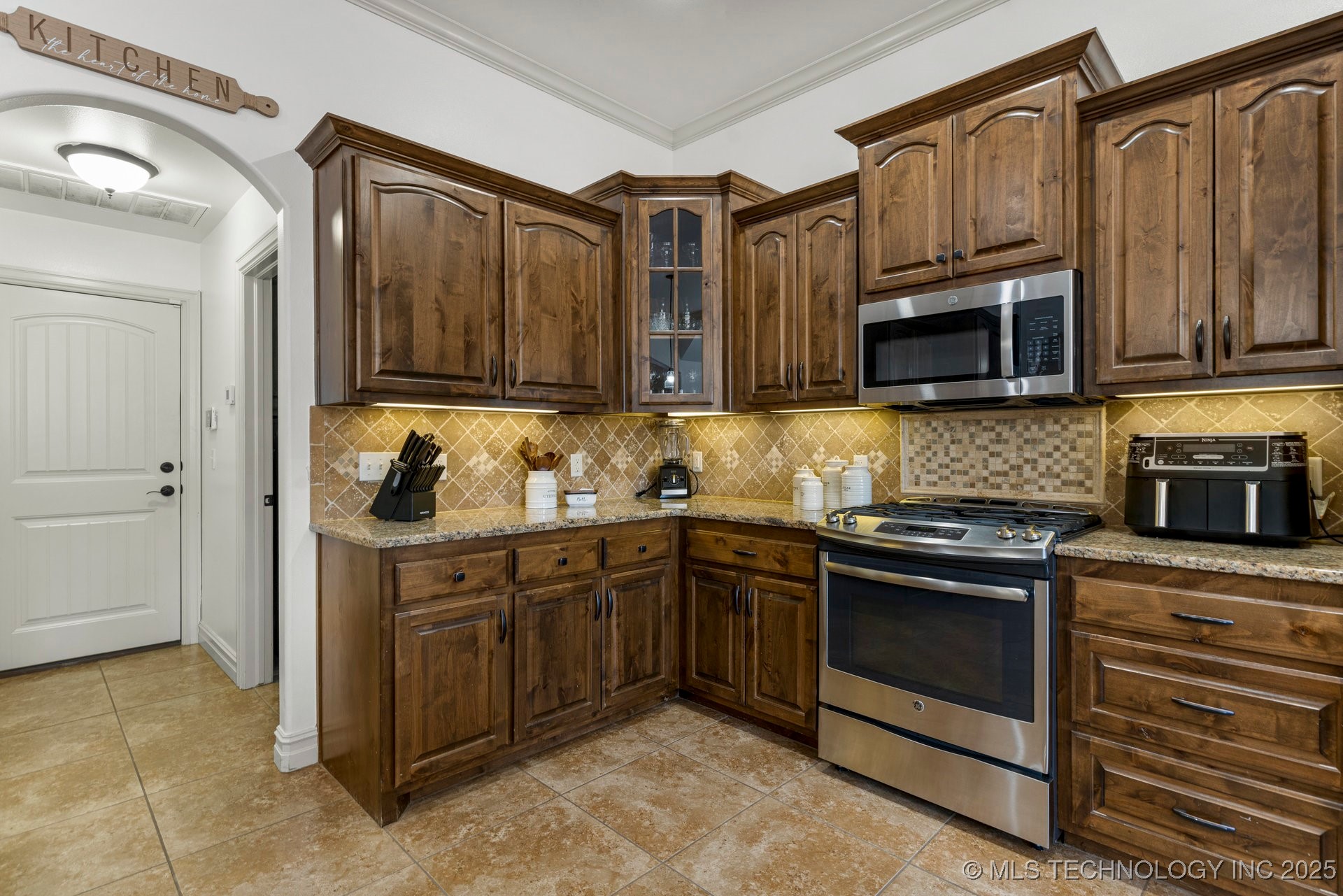 19440 E 69th Street N