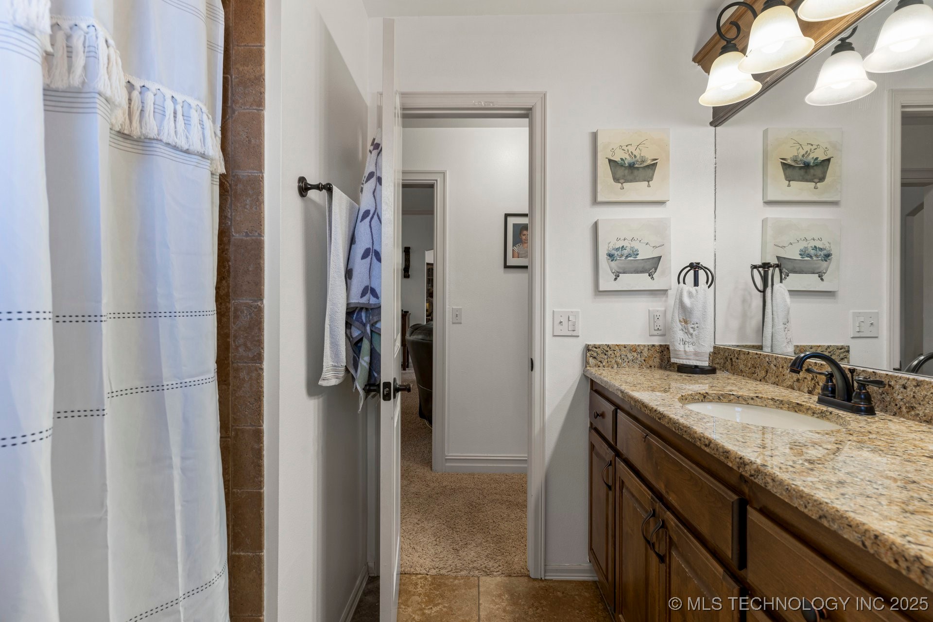 19440 E 69th Street N