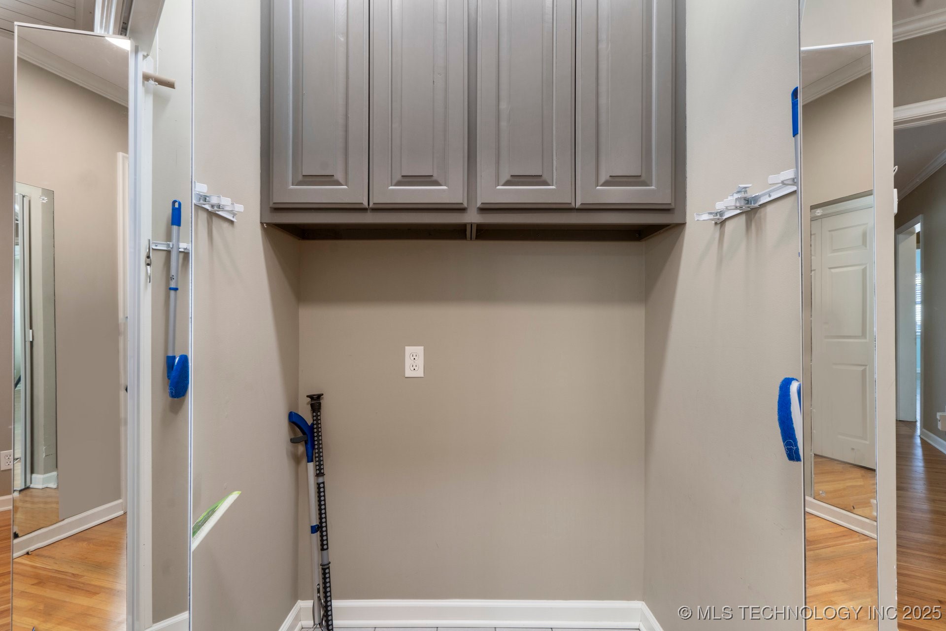 1708 S Delaware Avenue S