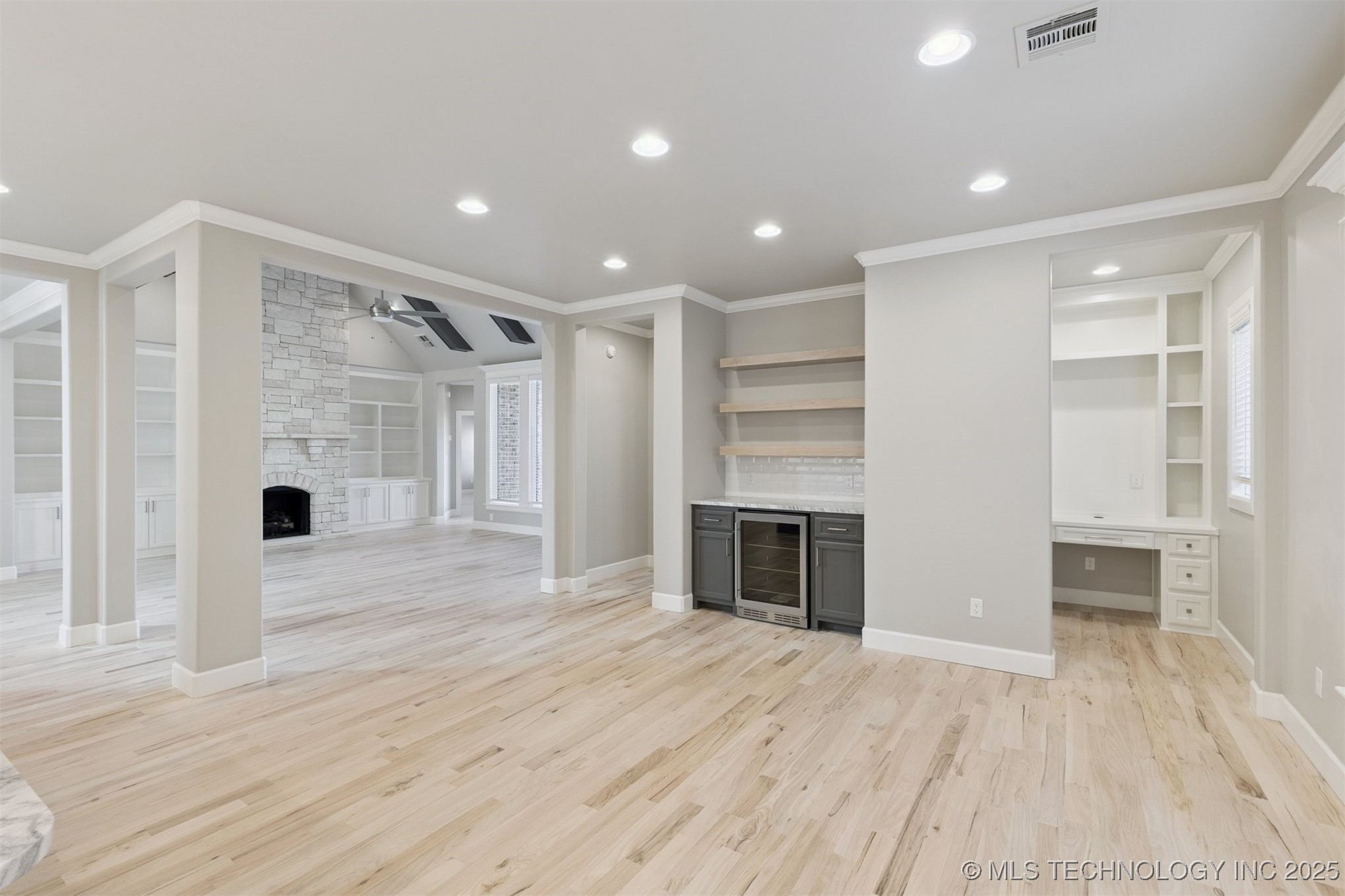 14270 S Evanston Avenue S