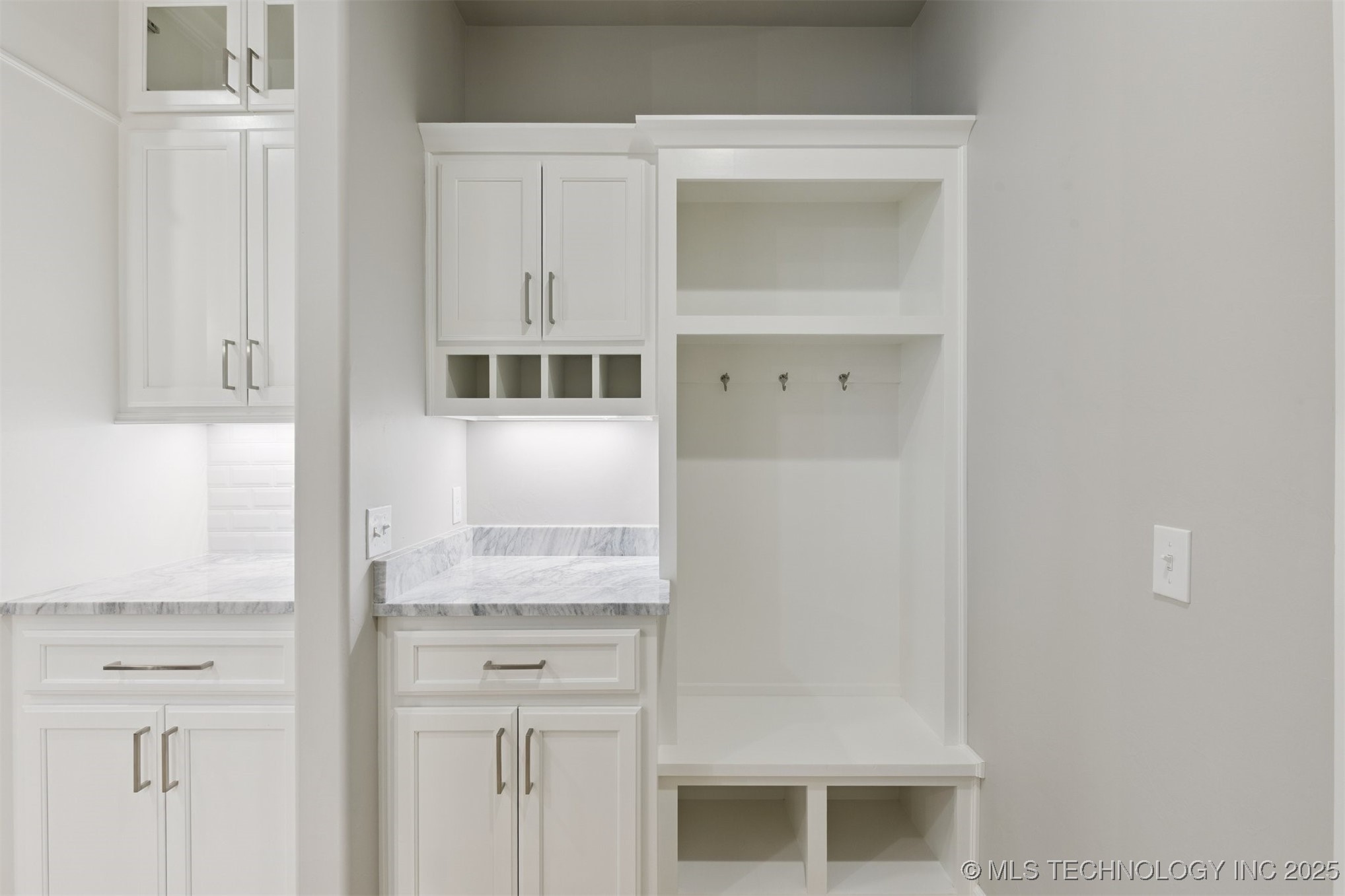 14270 S Evanston Avenue S