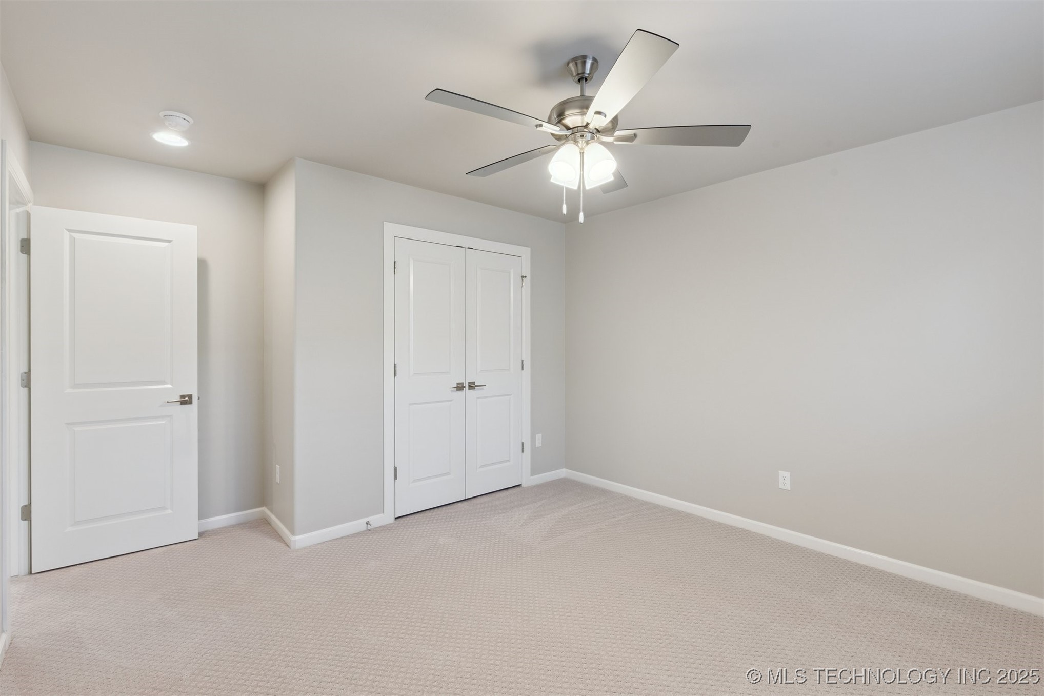 14270 S Evanston Avenue S