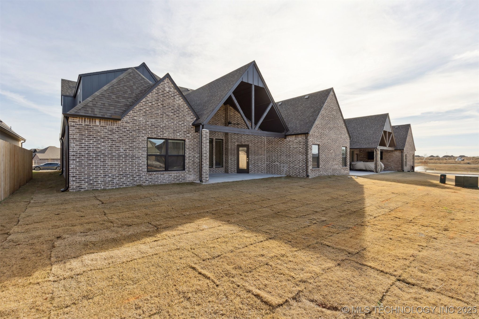 14270 S Evanston Avenue S