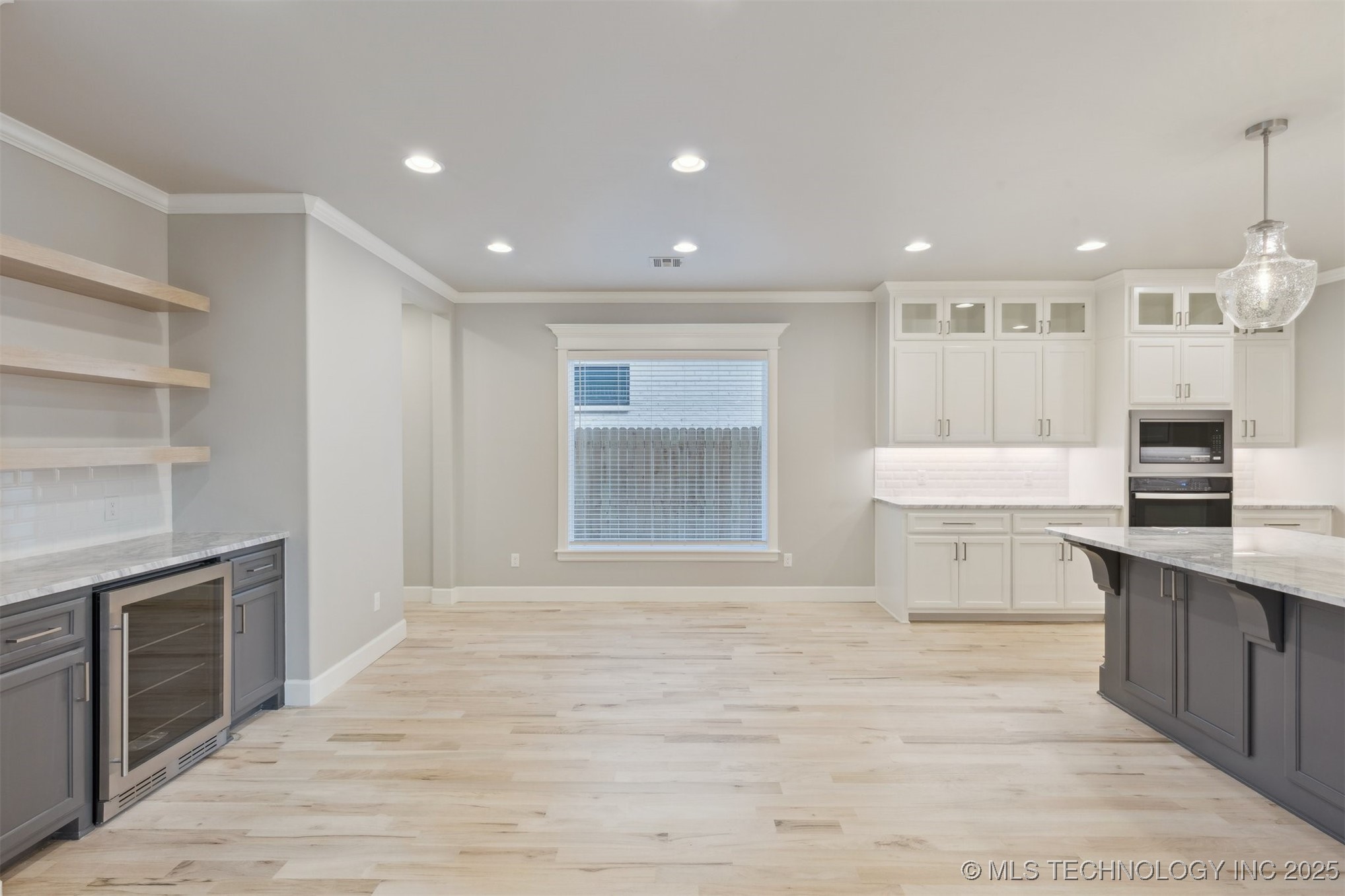 14270 S Evanston Avenue S