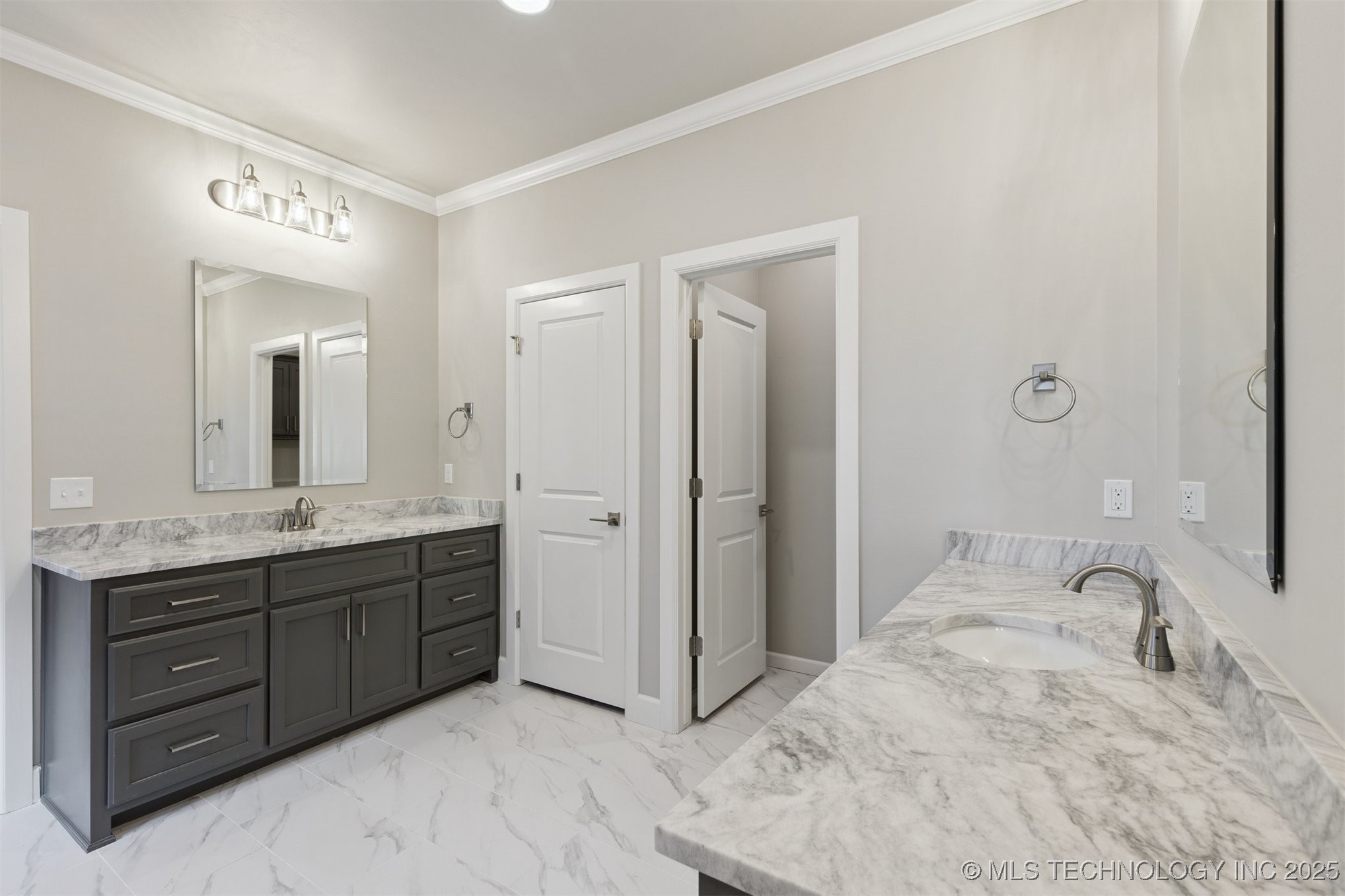 14270 S Evanston Avenue S