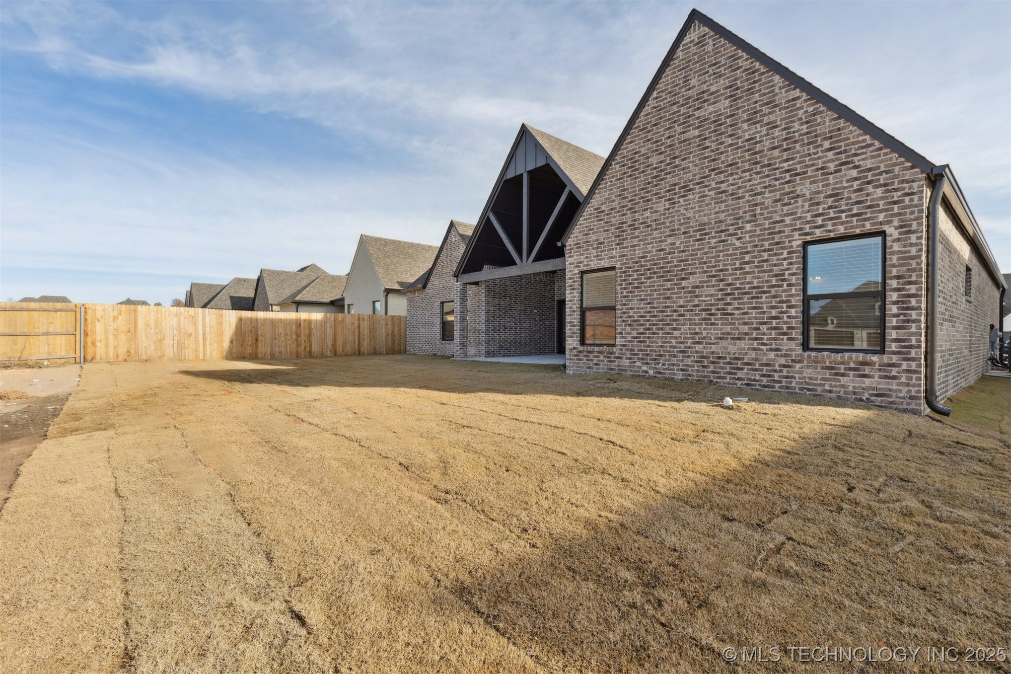 14270 S Evanston Avenue S