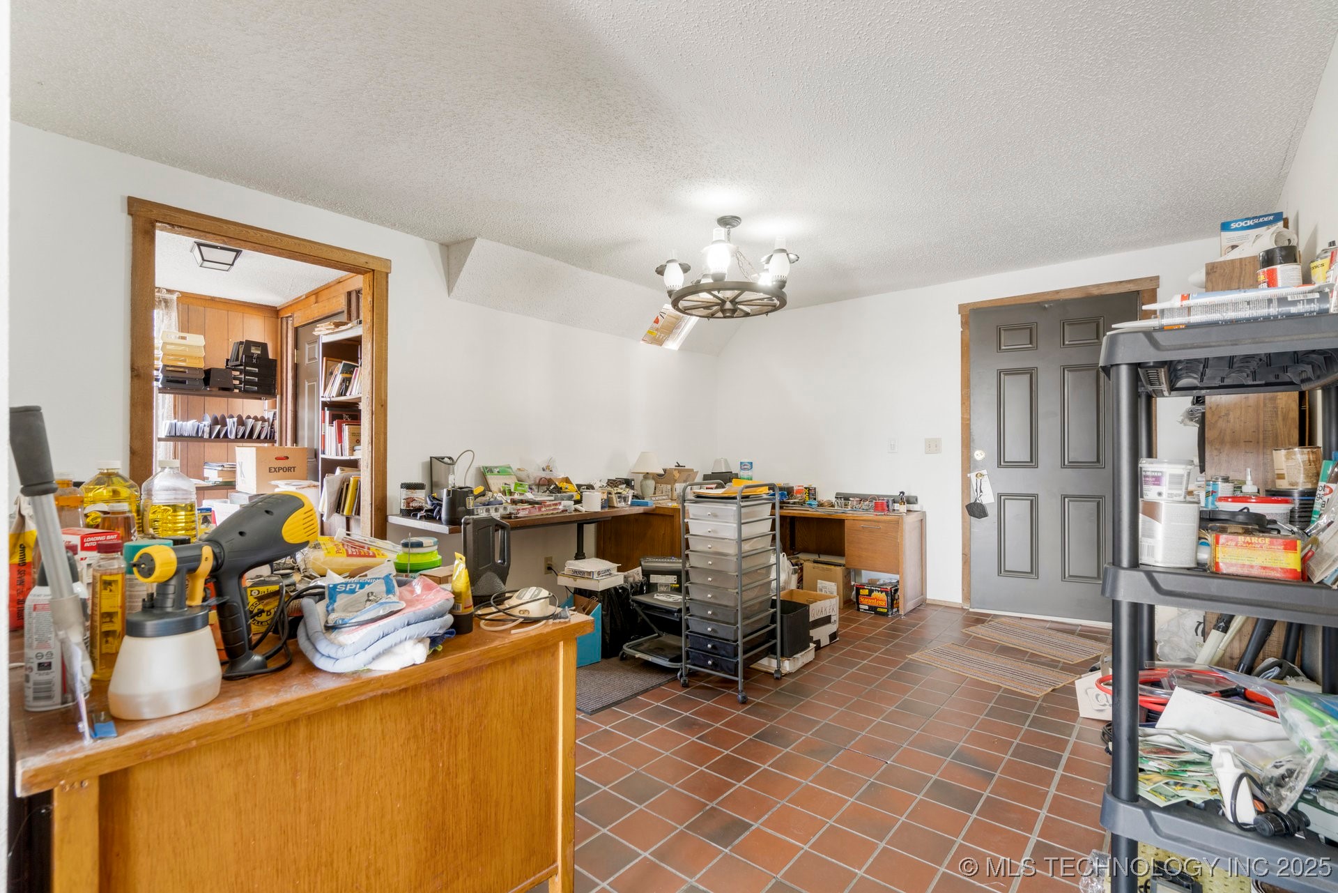 20137 S 137th East Avenue S
