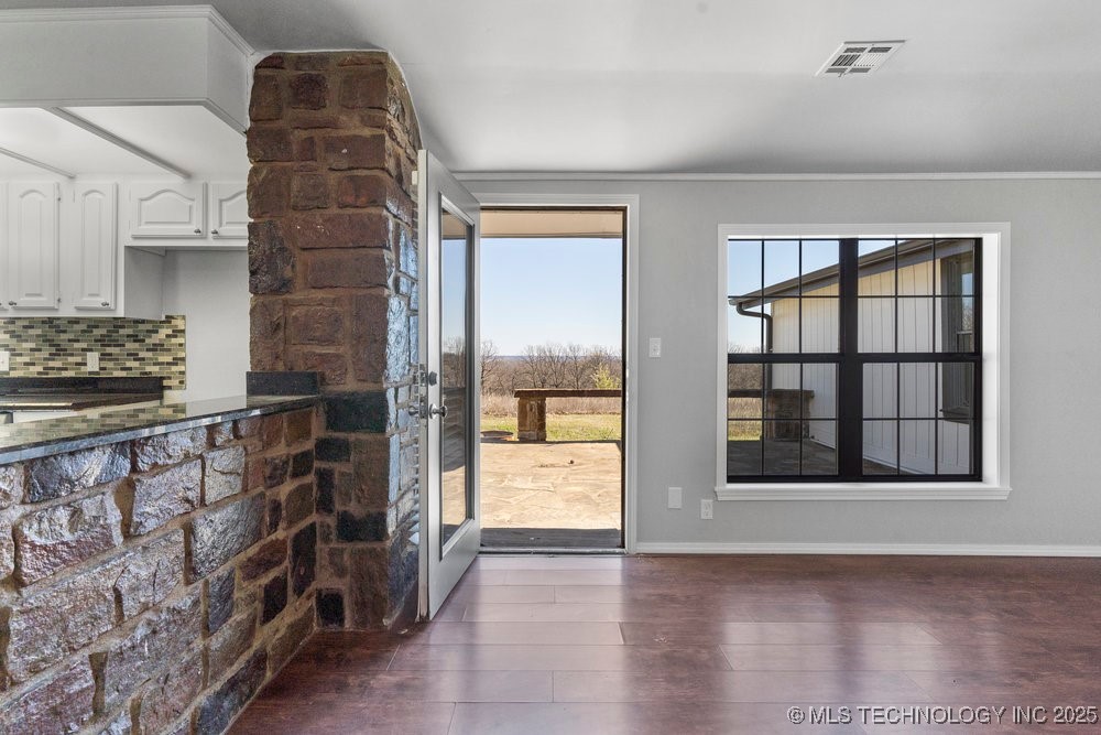 20819 W Coyote Trail