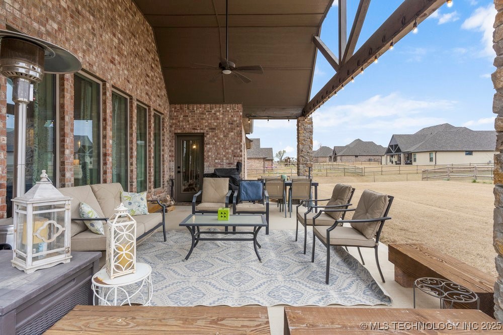 11376 S 214th East Avenue