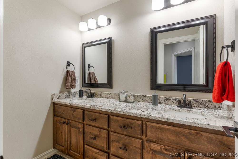 11376 S 214th East Avenue