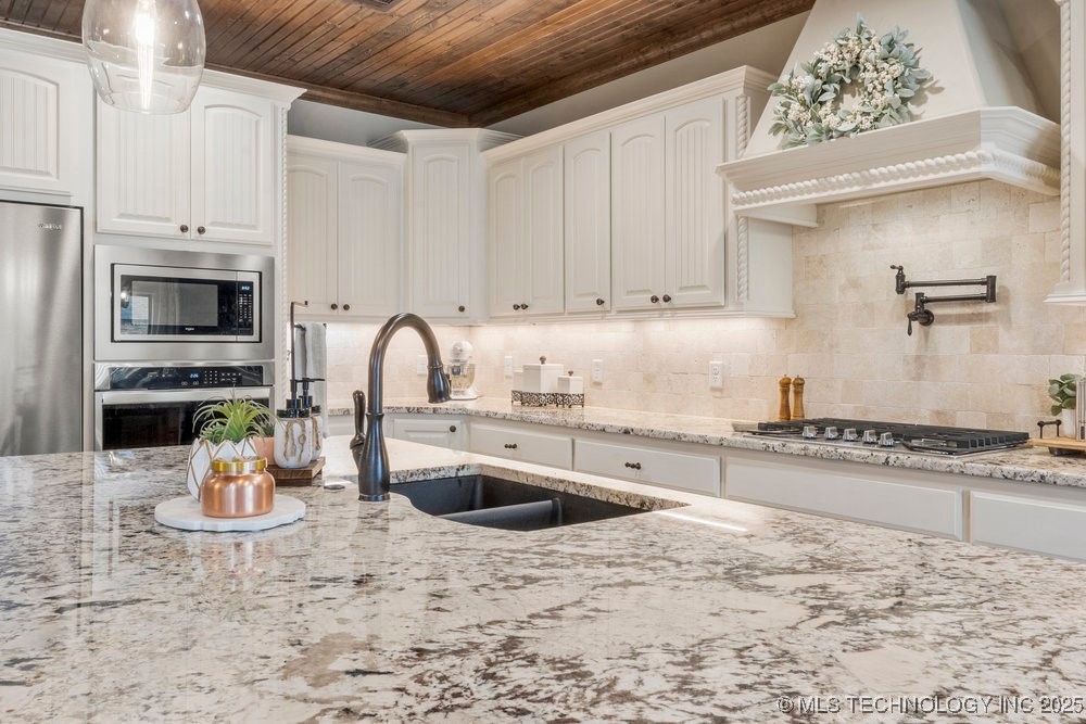 11376 S 214th East Avenue