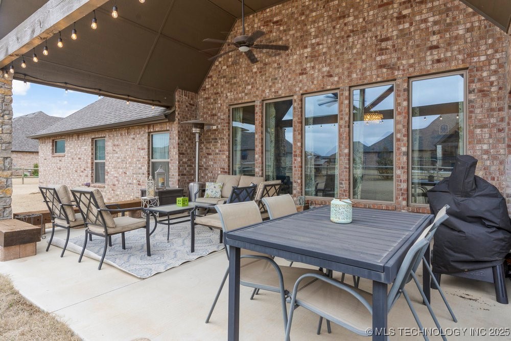 11376 S 214th East Avenue