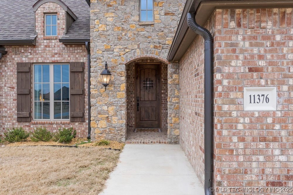 11376 S 214th East Avenue