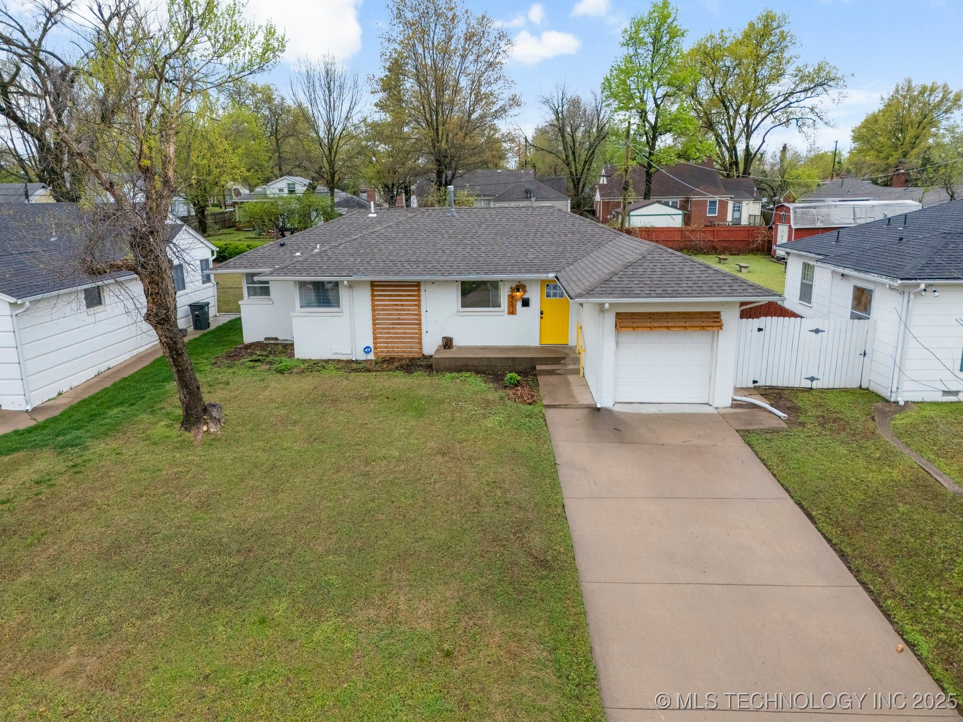 4514 E 8th Street
