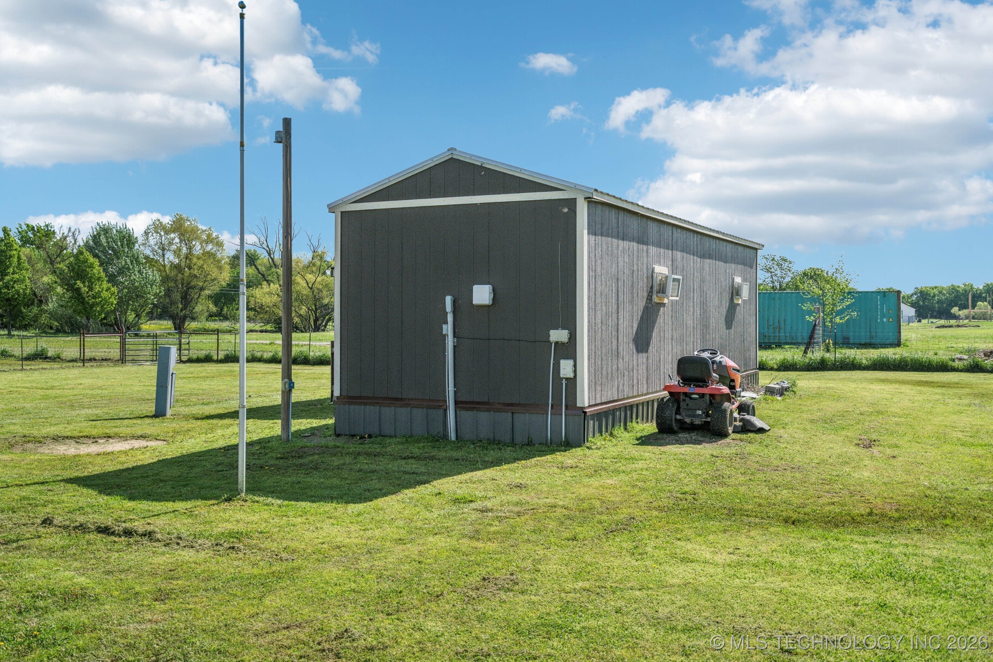 1035 W Haskell Lake Road