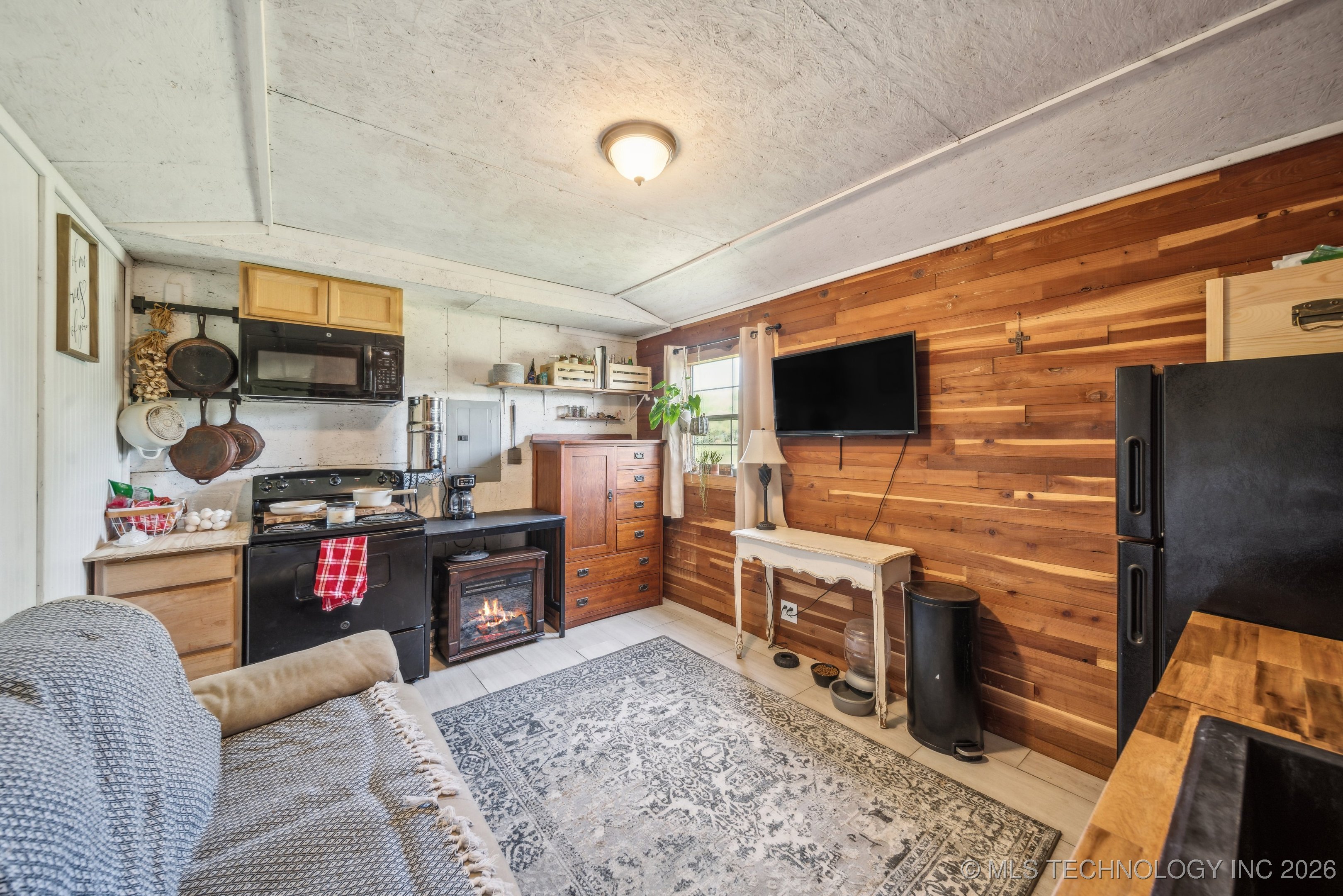 1035 W Haskell Lake Road