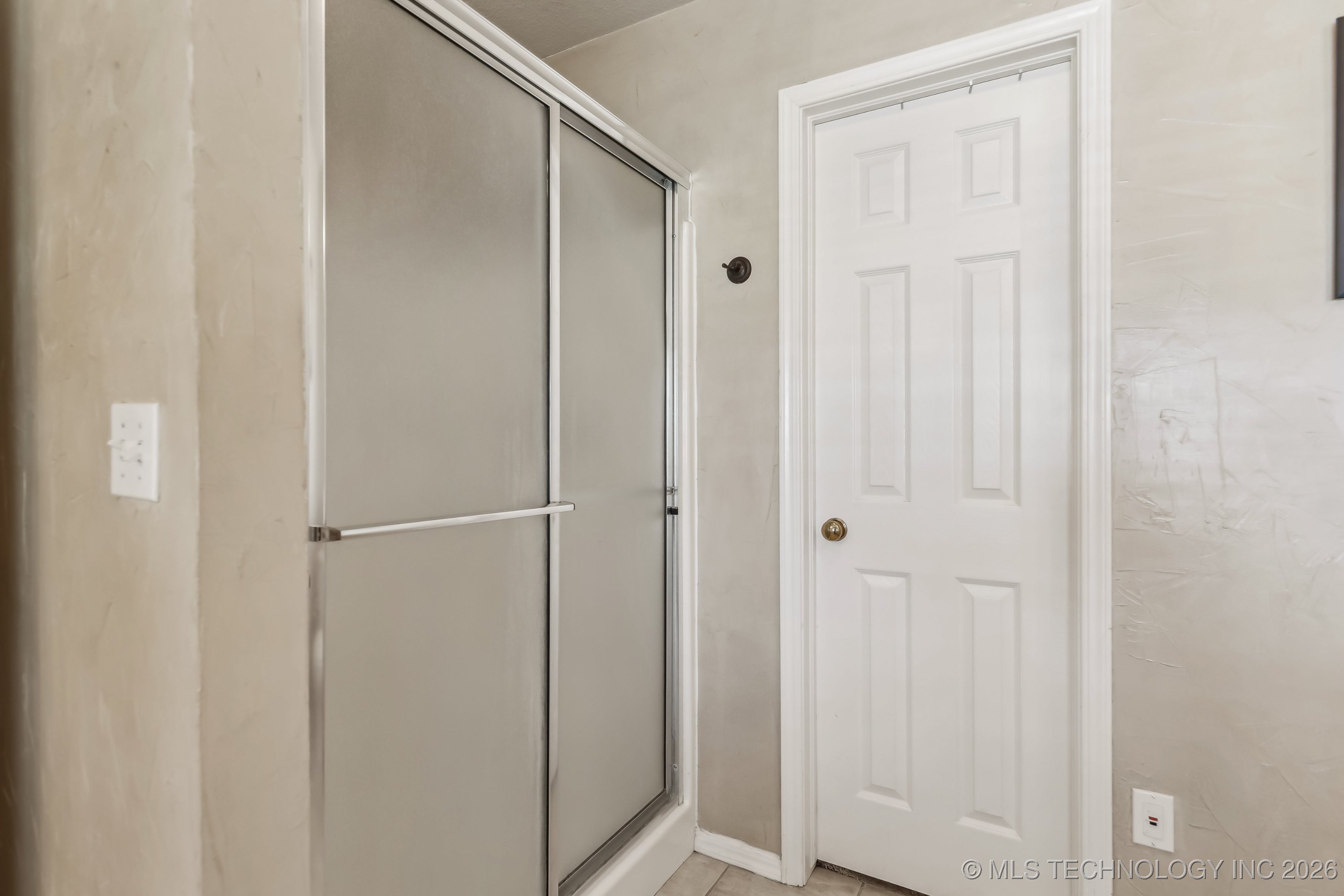 8324 S 109th East Avenue