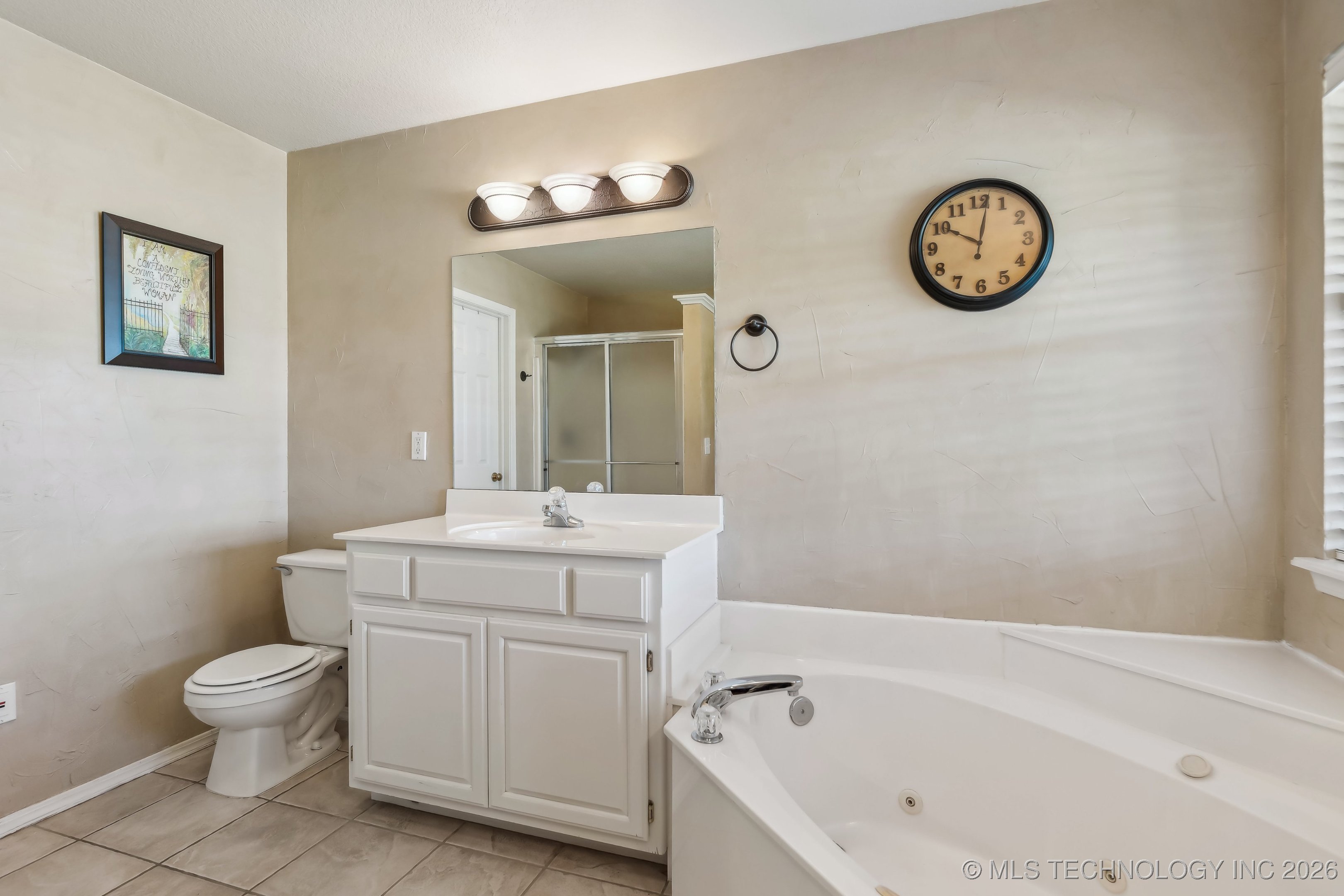 8324 S 109th East Avenue