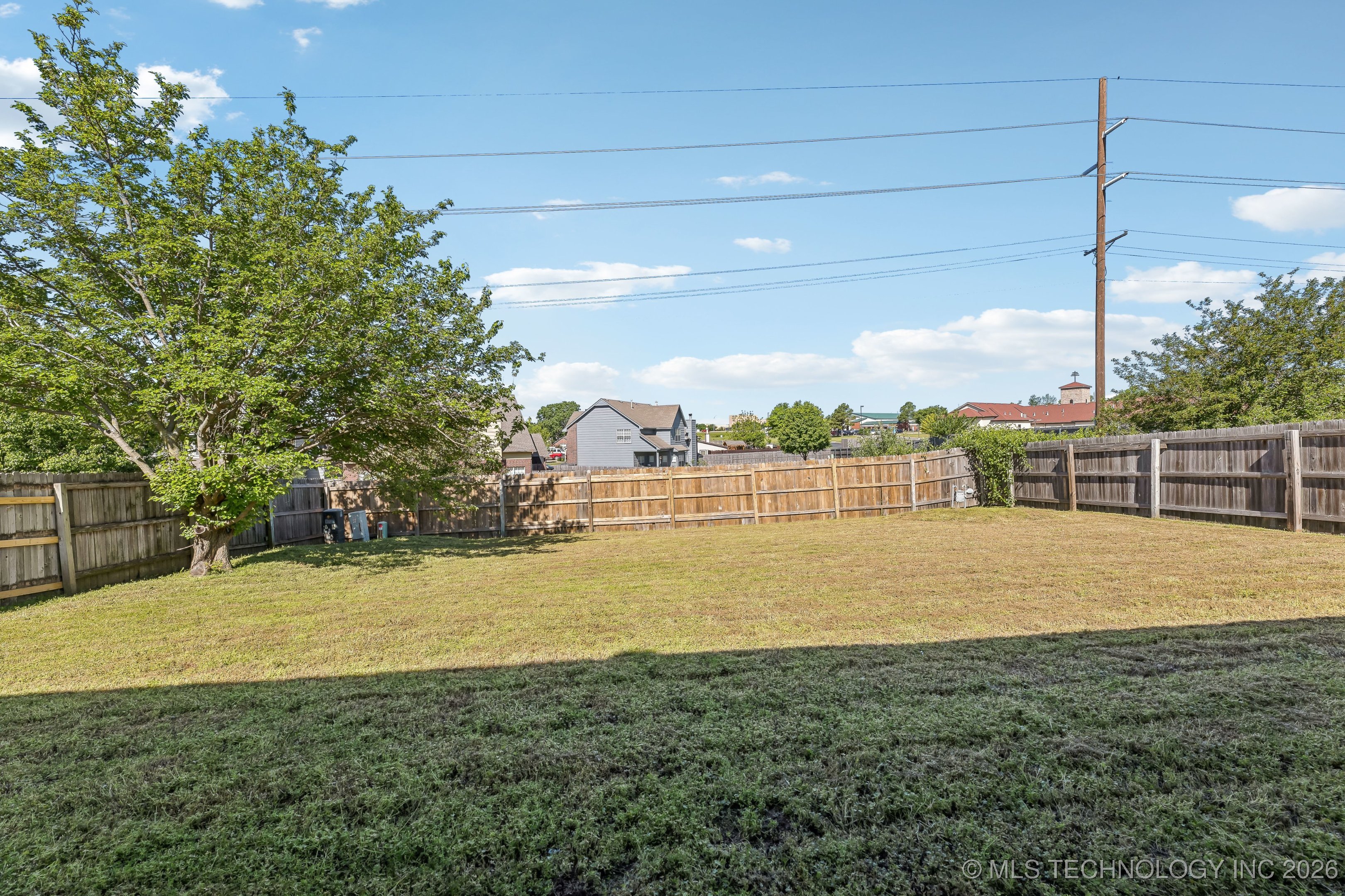 8324 S 109th East Avenue