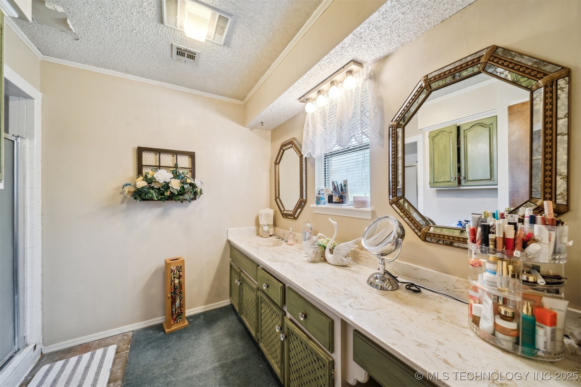 119 Fox Run Circle