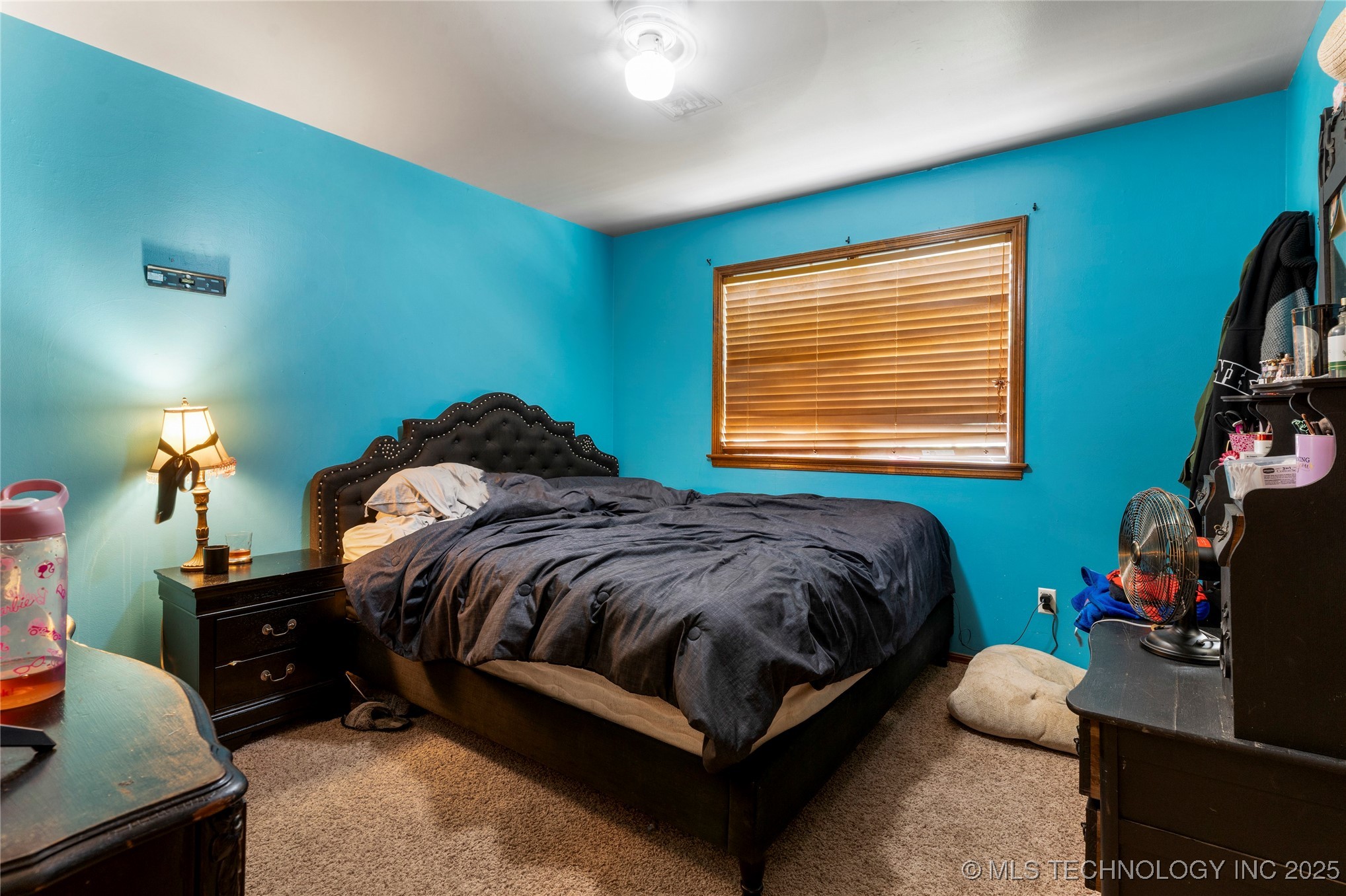 2122 E 52nd Street