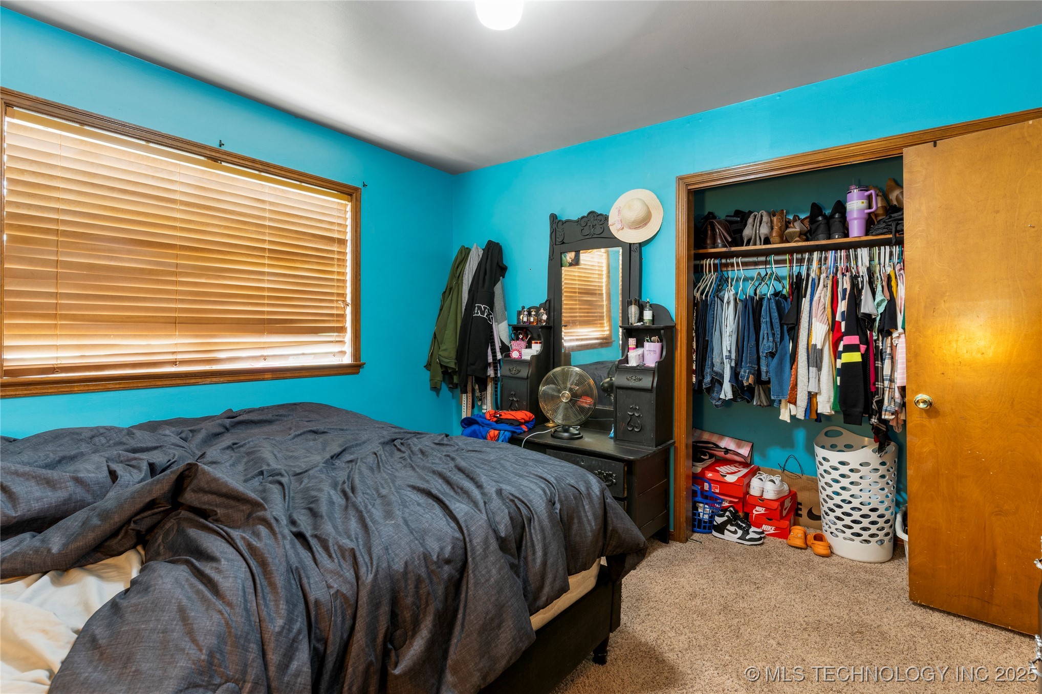 2122 E 52nd Street