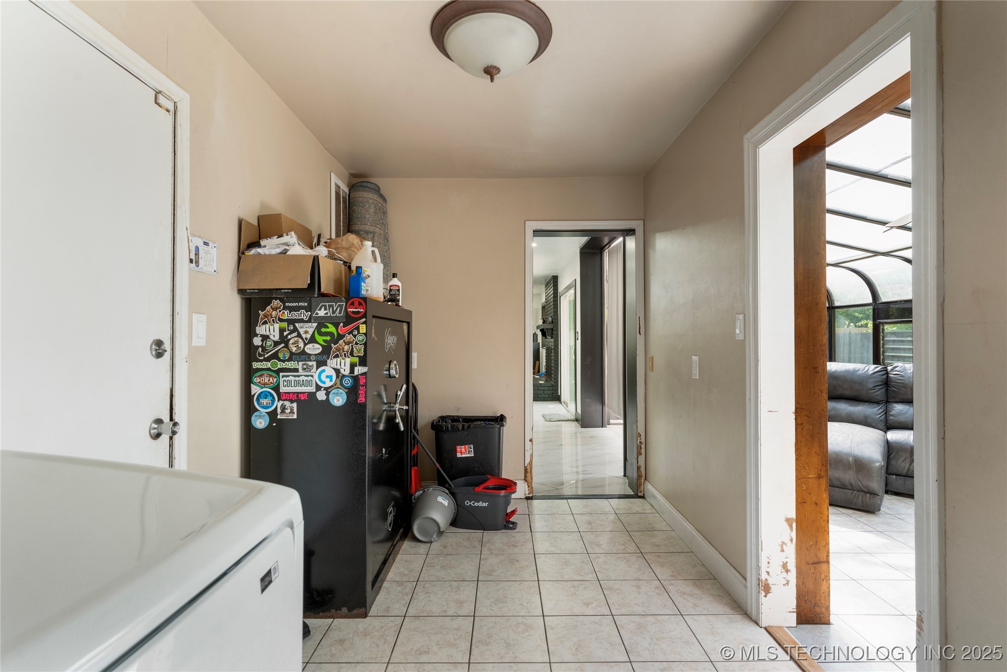 2122 E 52nd Street
