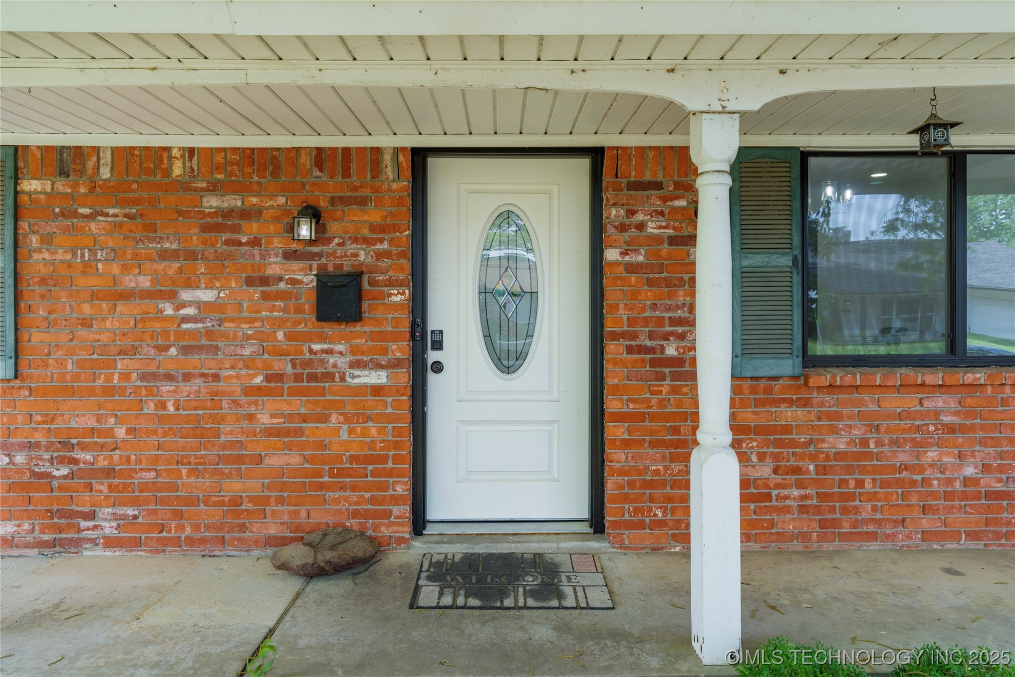 2122 E 52nd Street