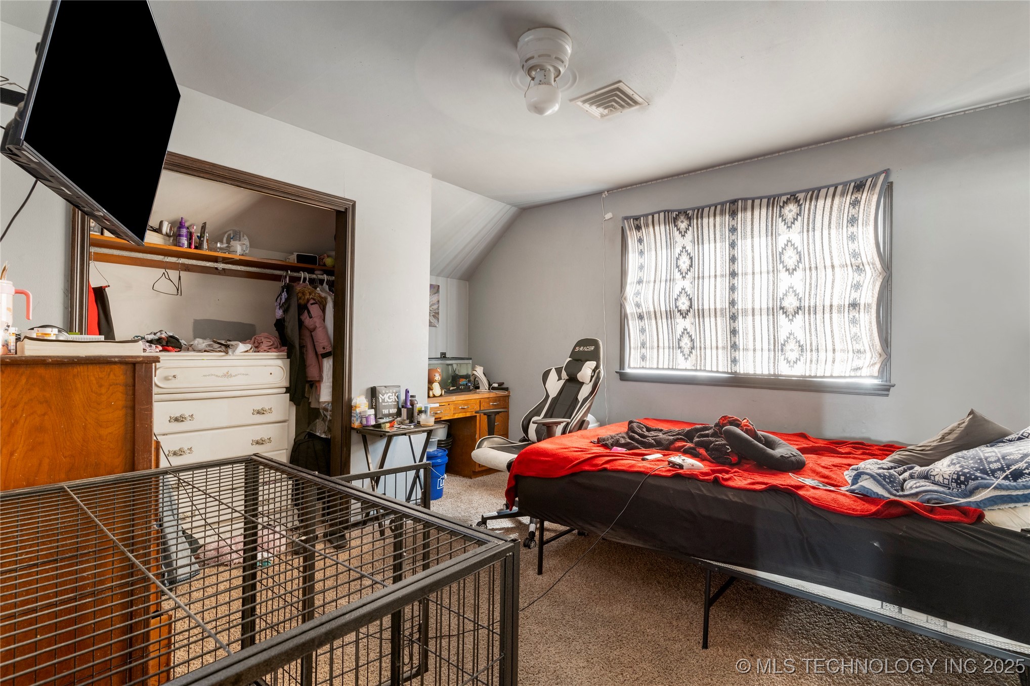 2122 E 52nd Street