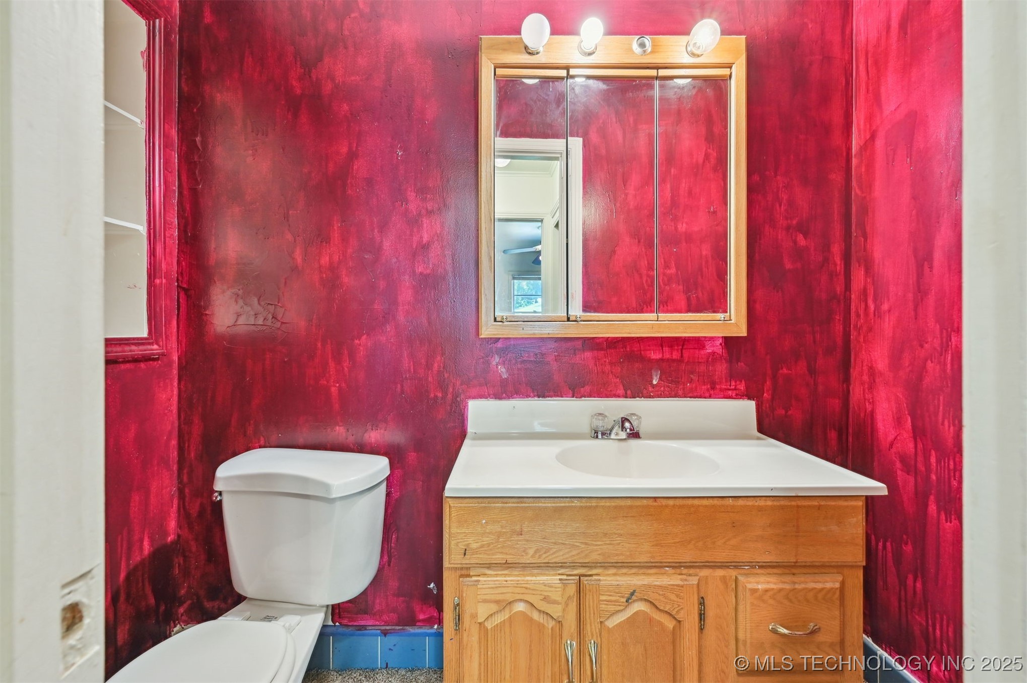 1534 E 54th Place