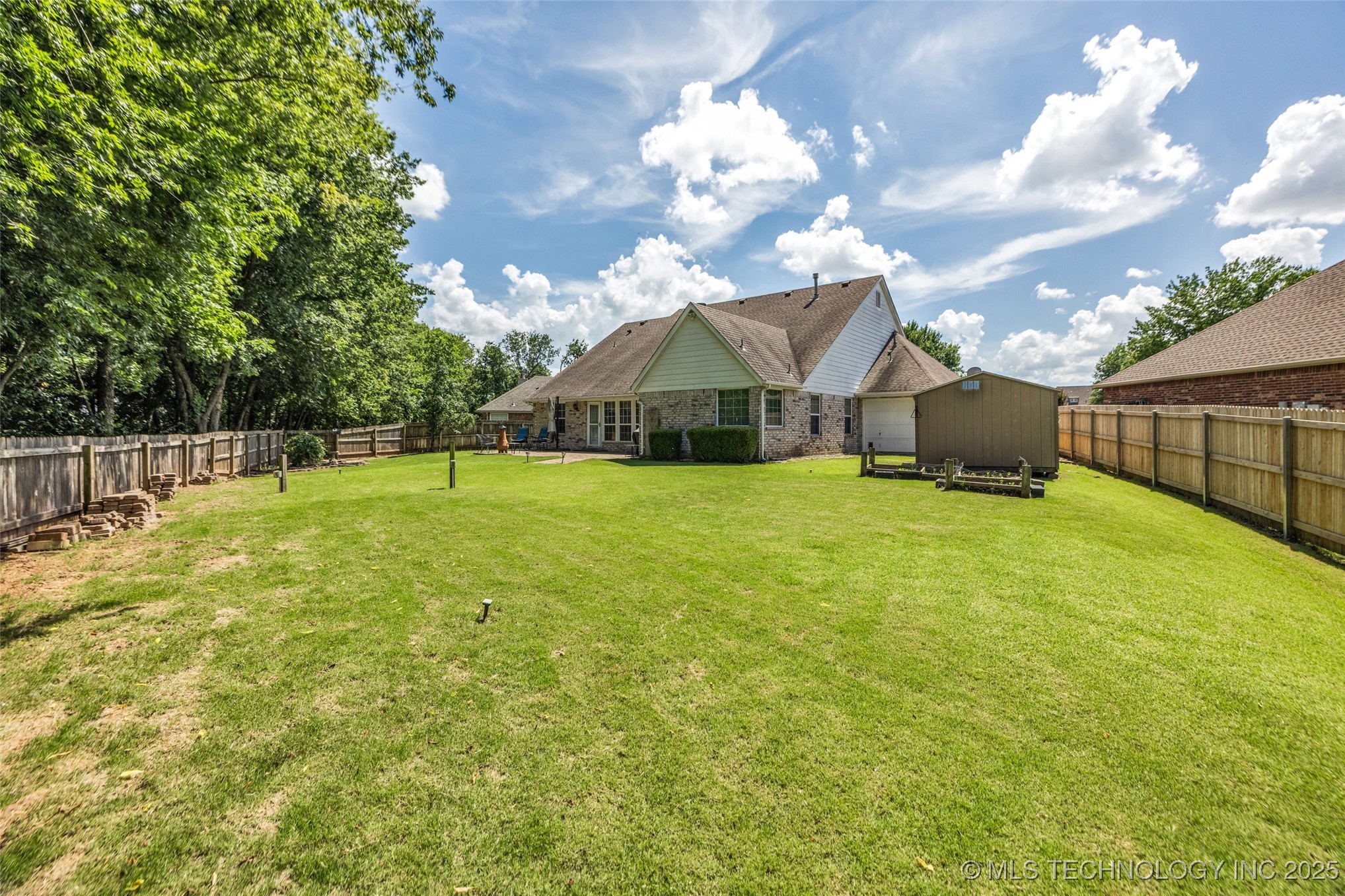 19722 E 50th Court S