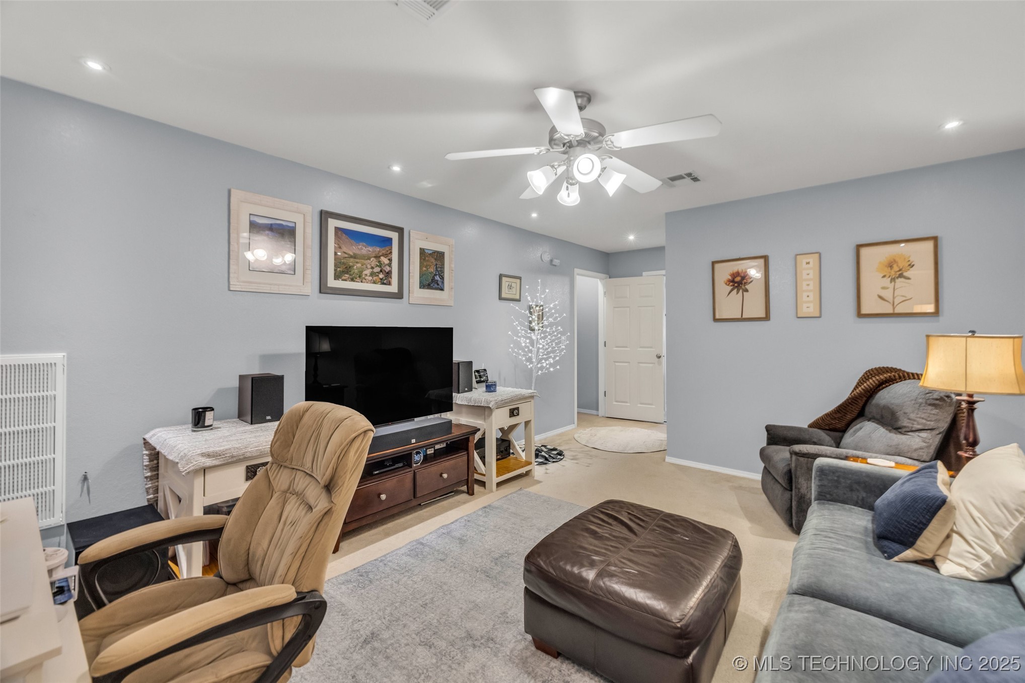 19722 E 50th Court S