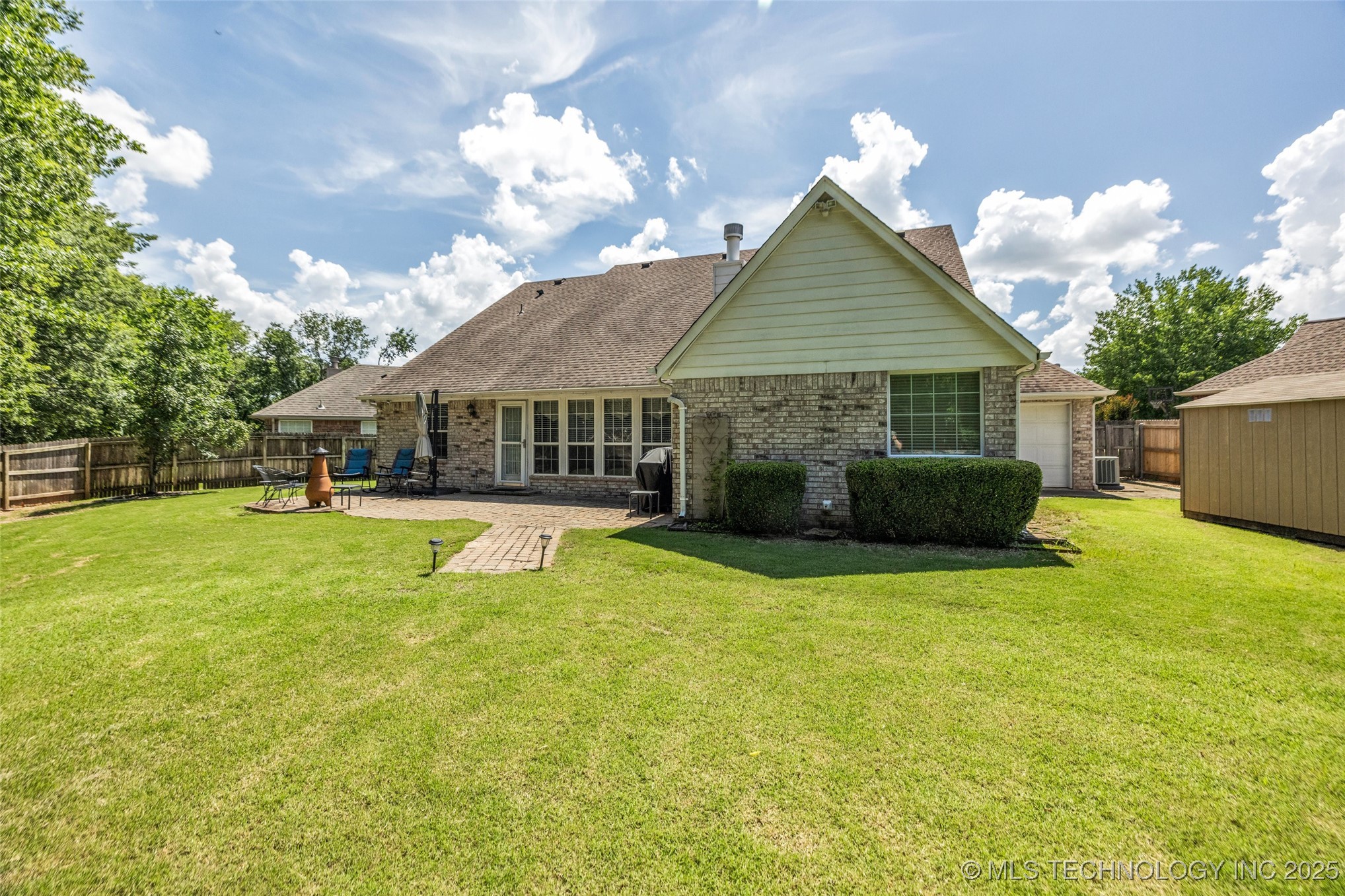 19722 E 50th Court S