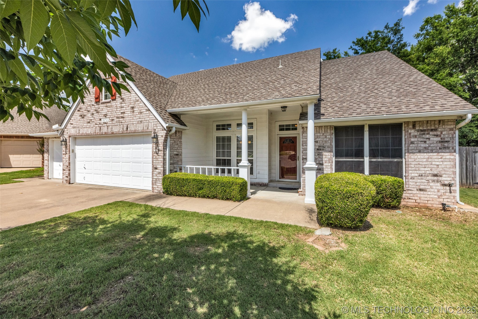 19722 E 50th Court S