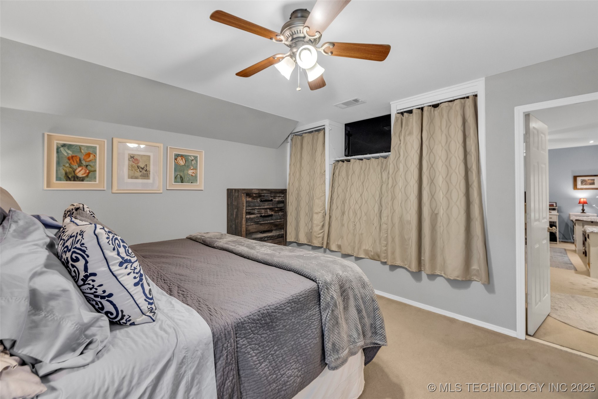 19722 E 50th Court S