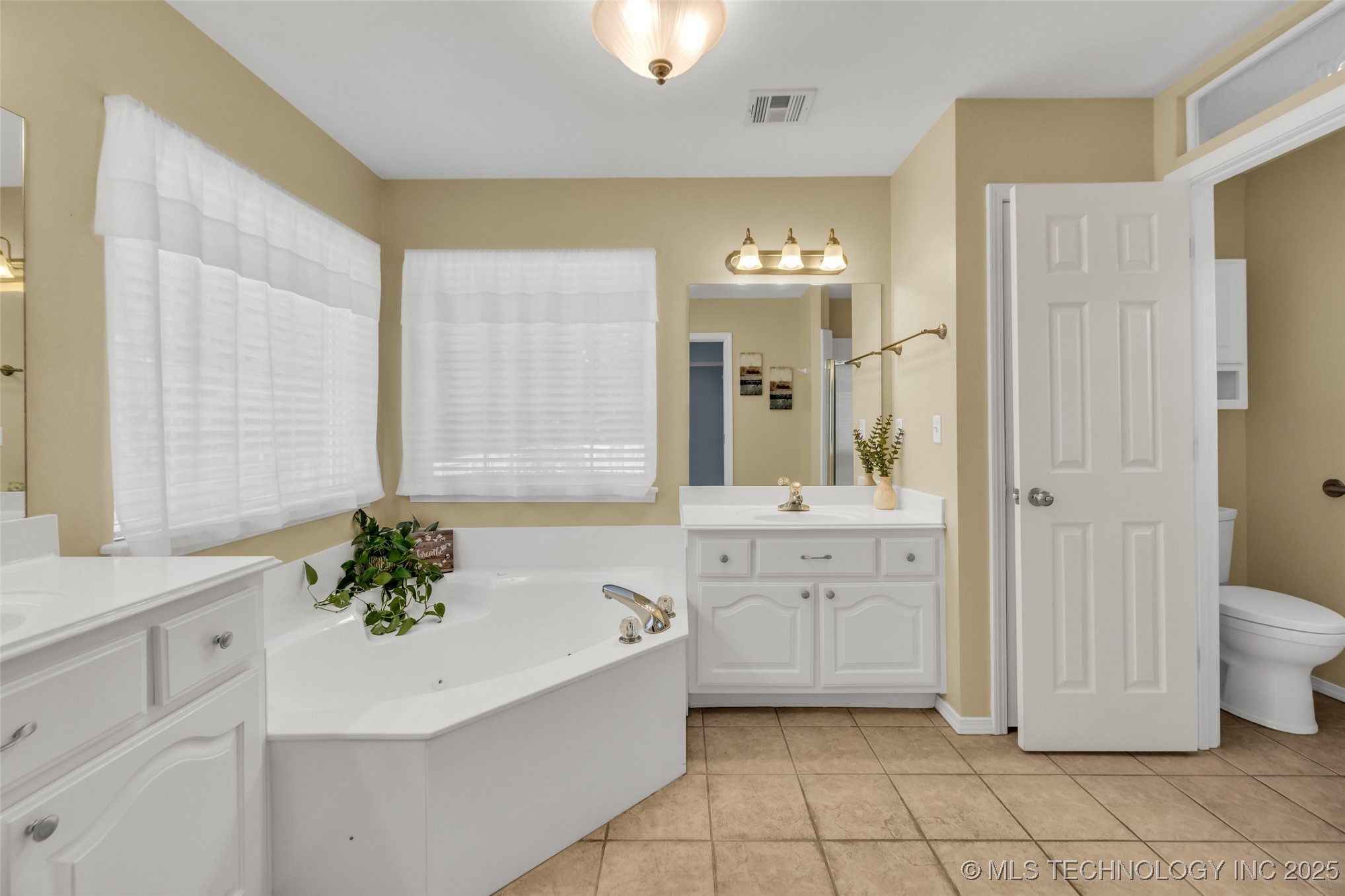 19722 E 50th Court S