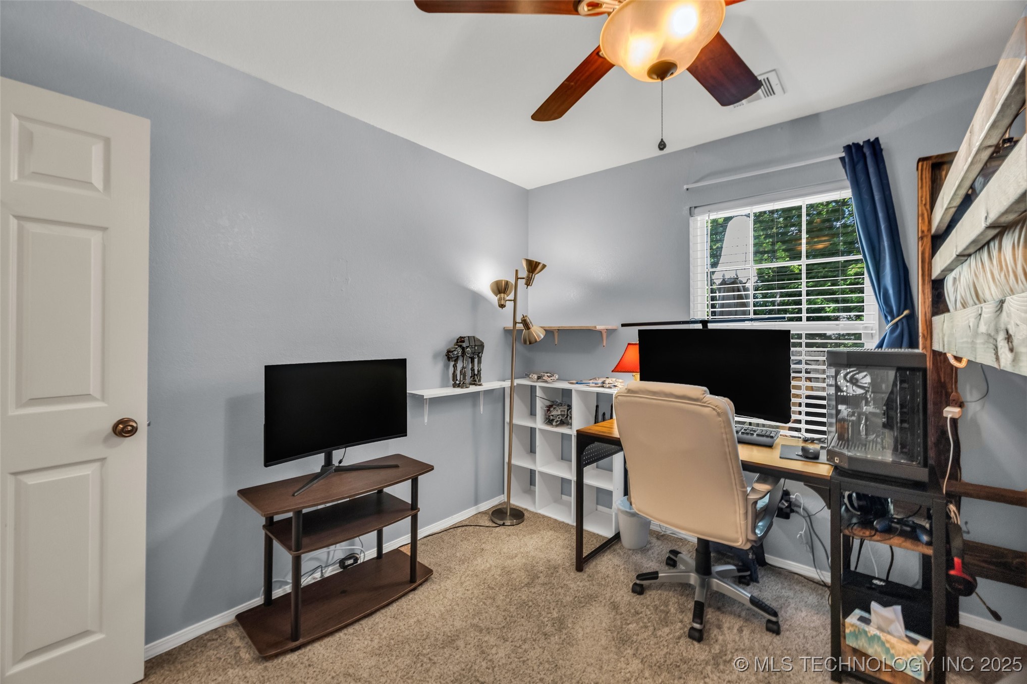 19722 E 50th Court S