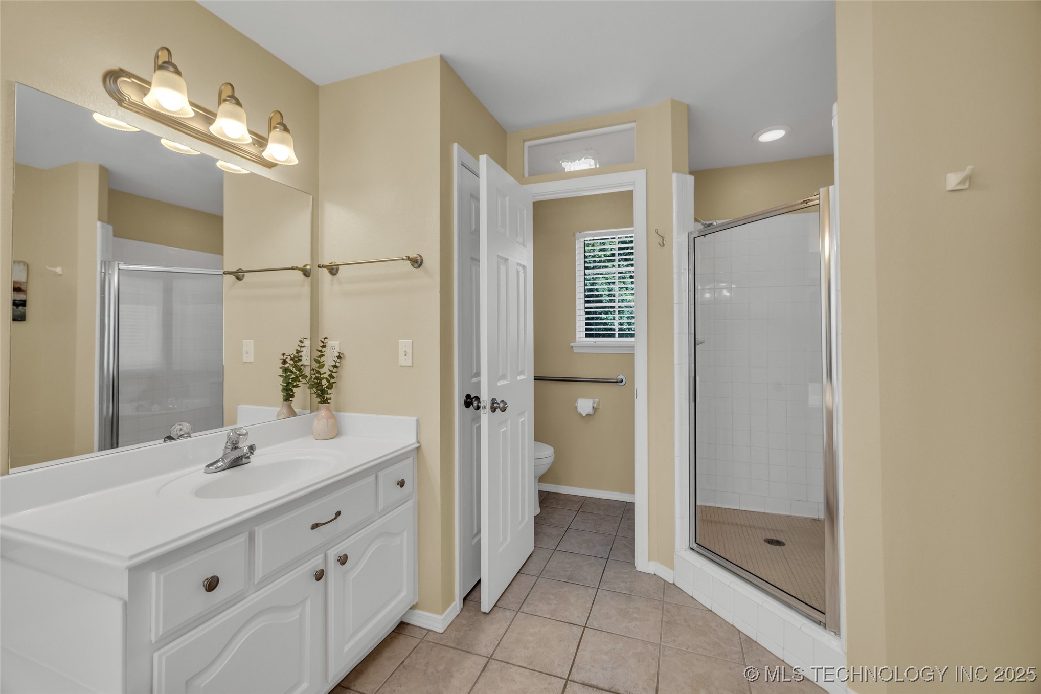 19722 E 50th Court S