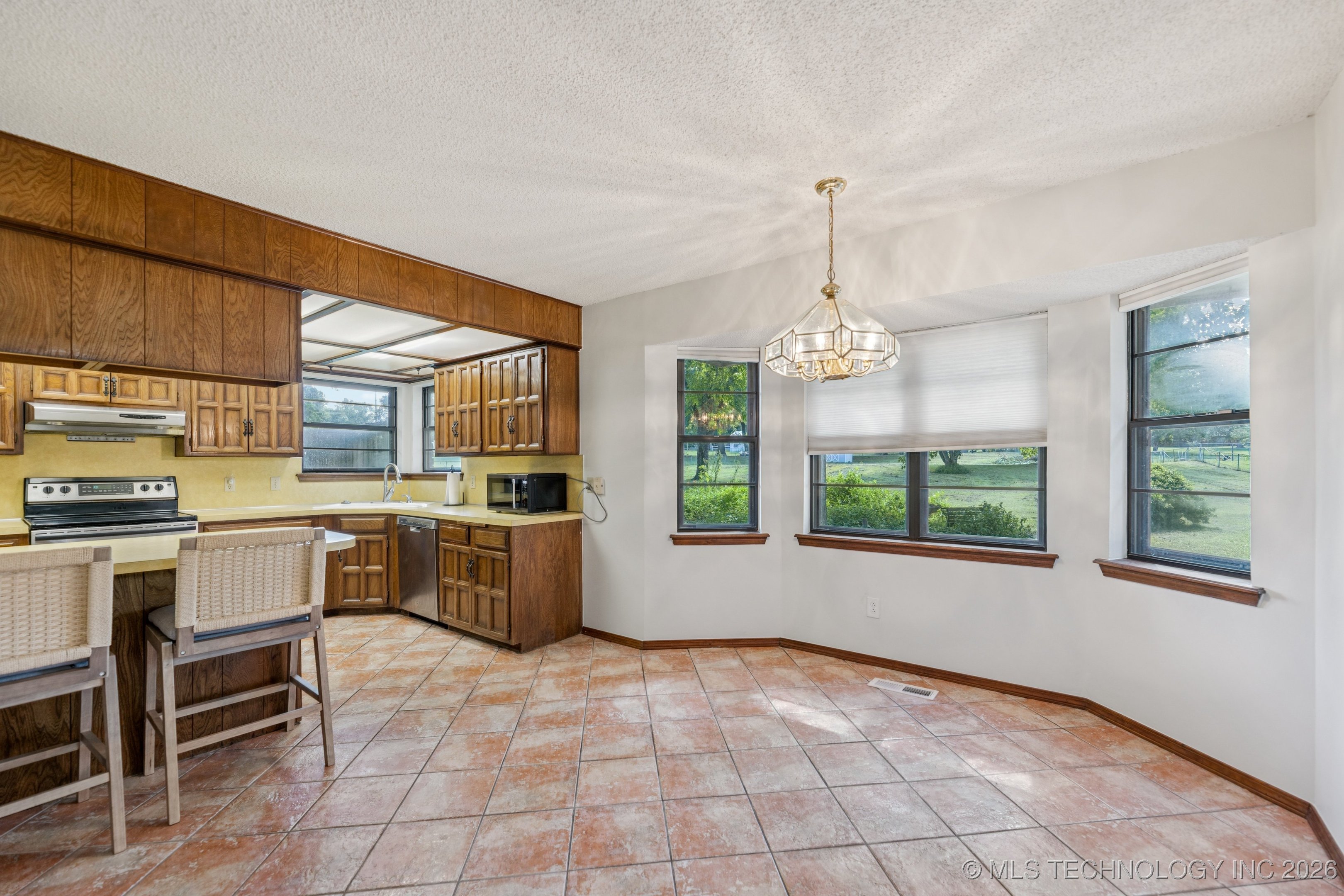 10421 S 197th East Avenue