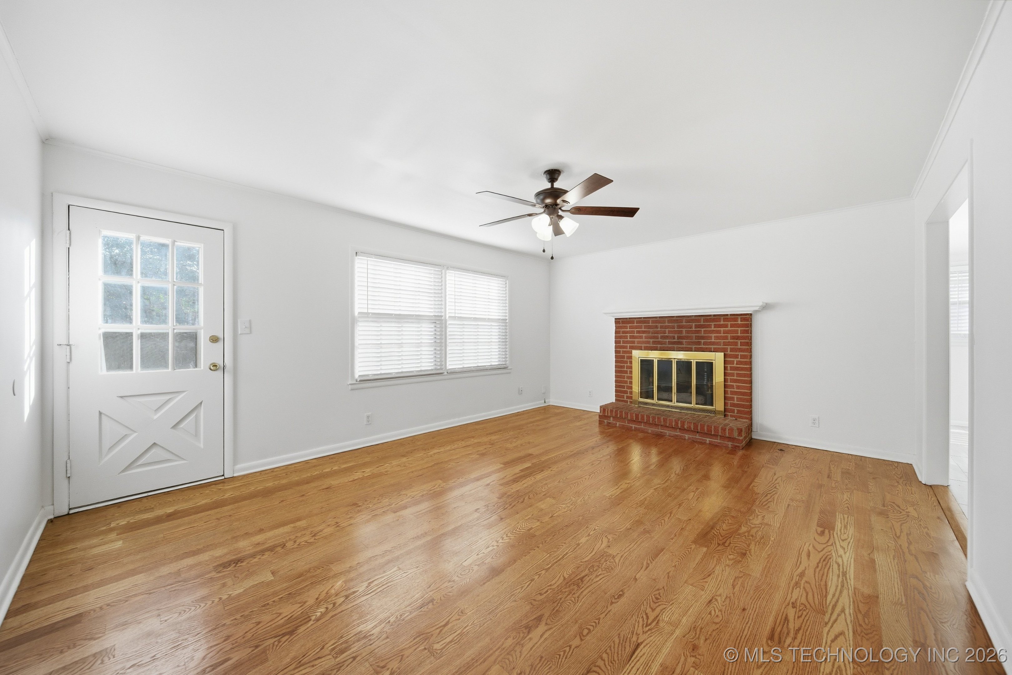 4606 E 57th Place
