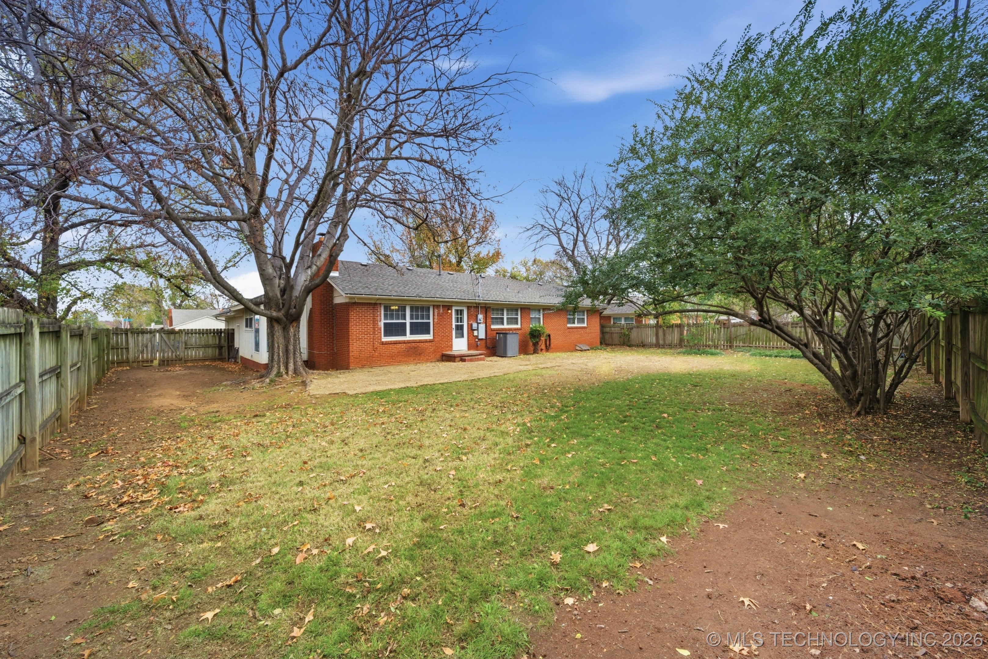 4606 E 57th Place
