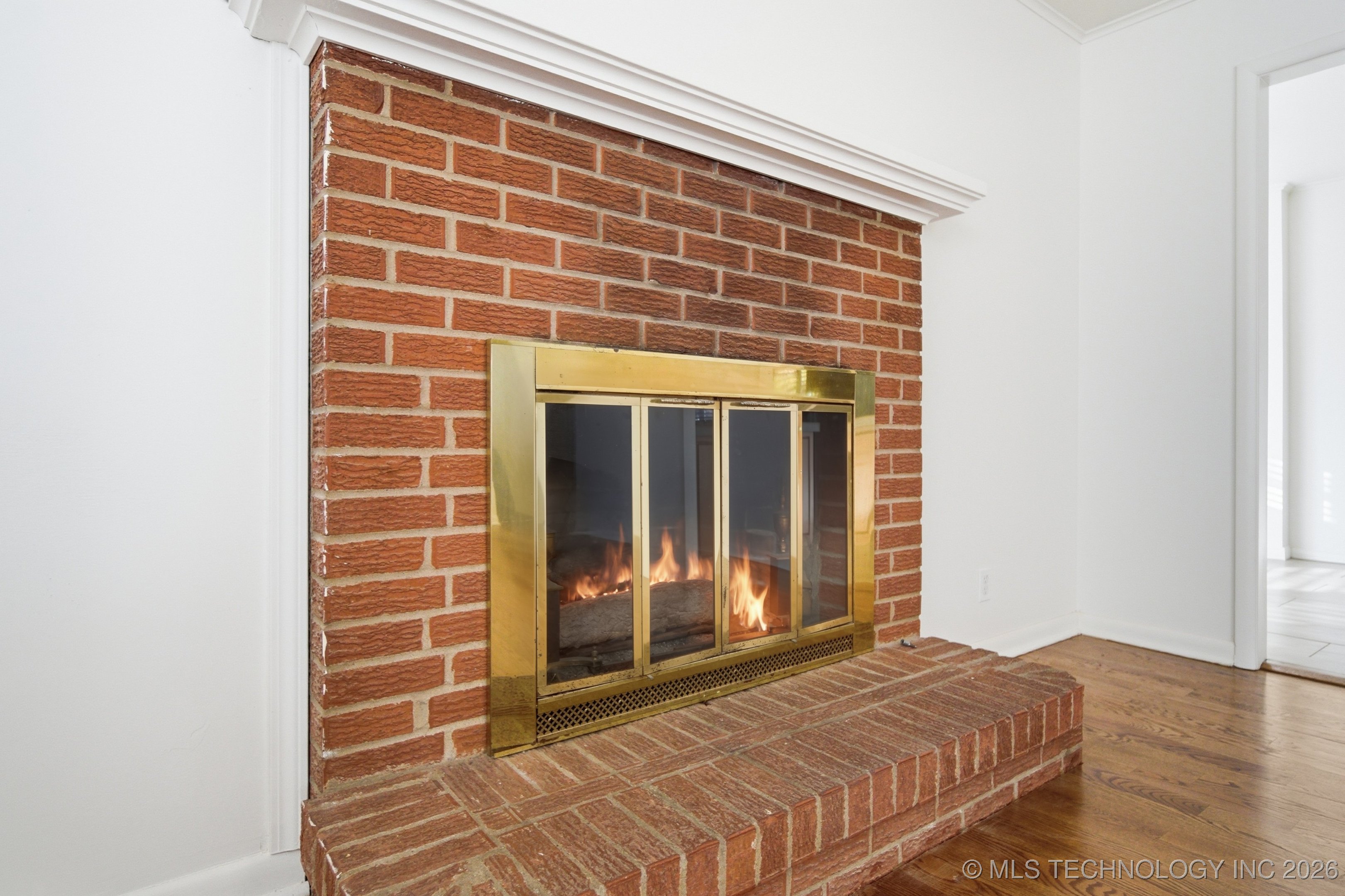 4606 E 57th Place
