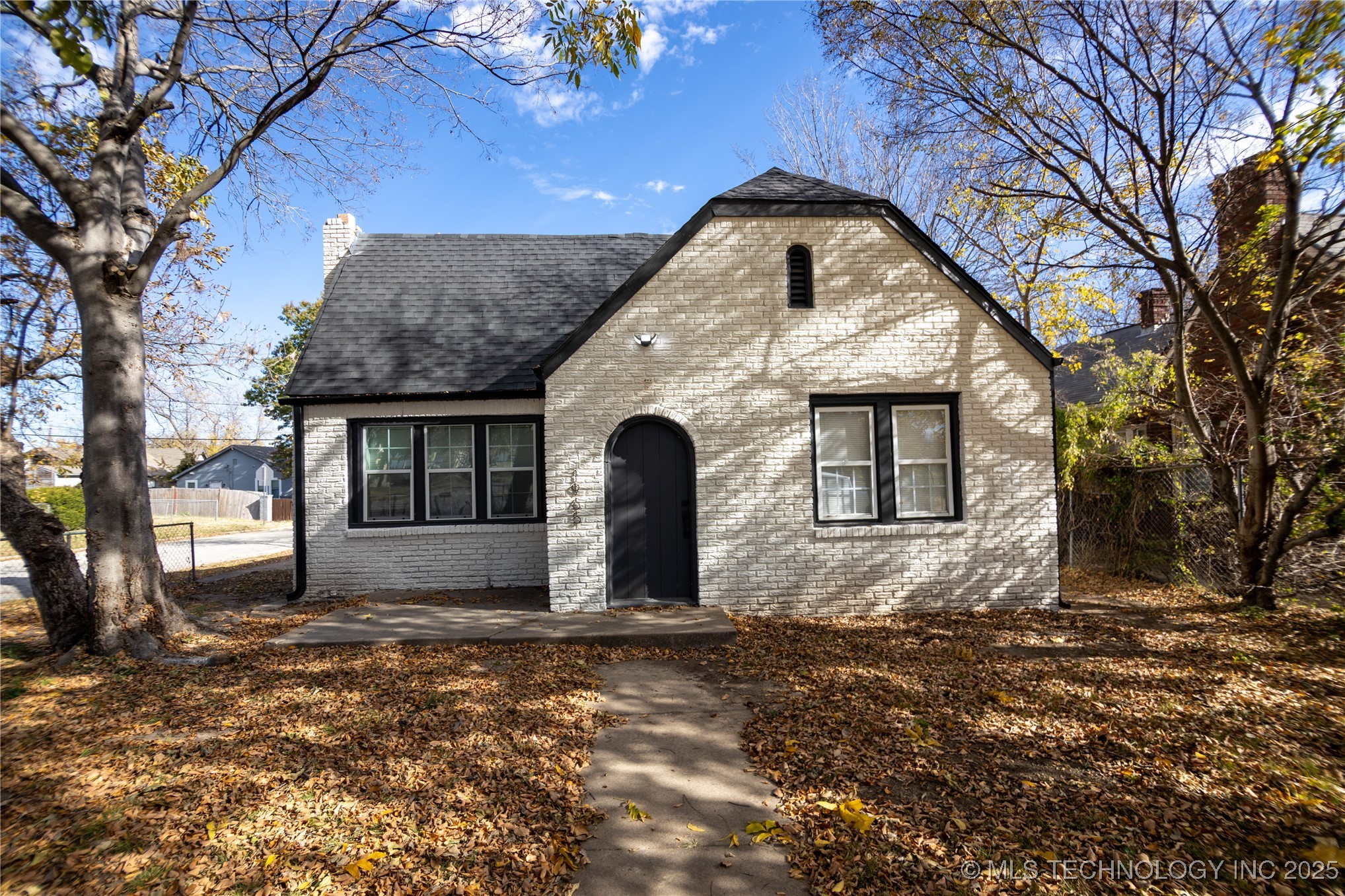 1965 N Boston Place