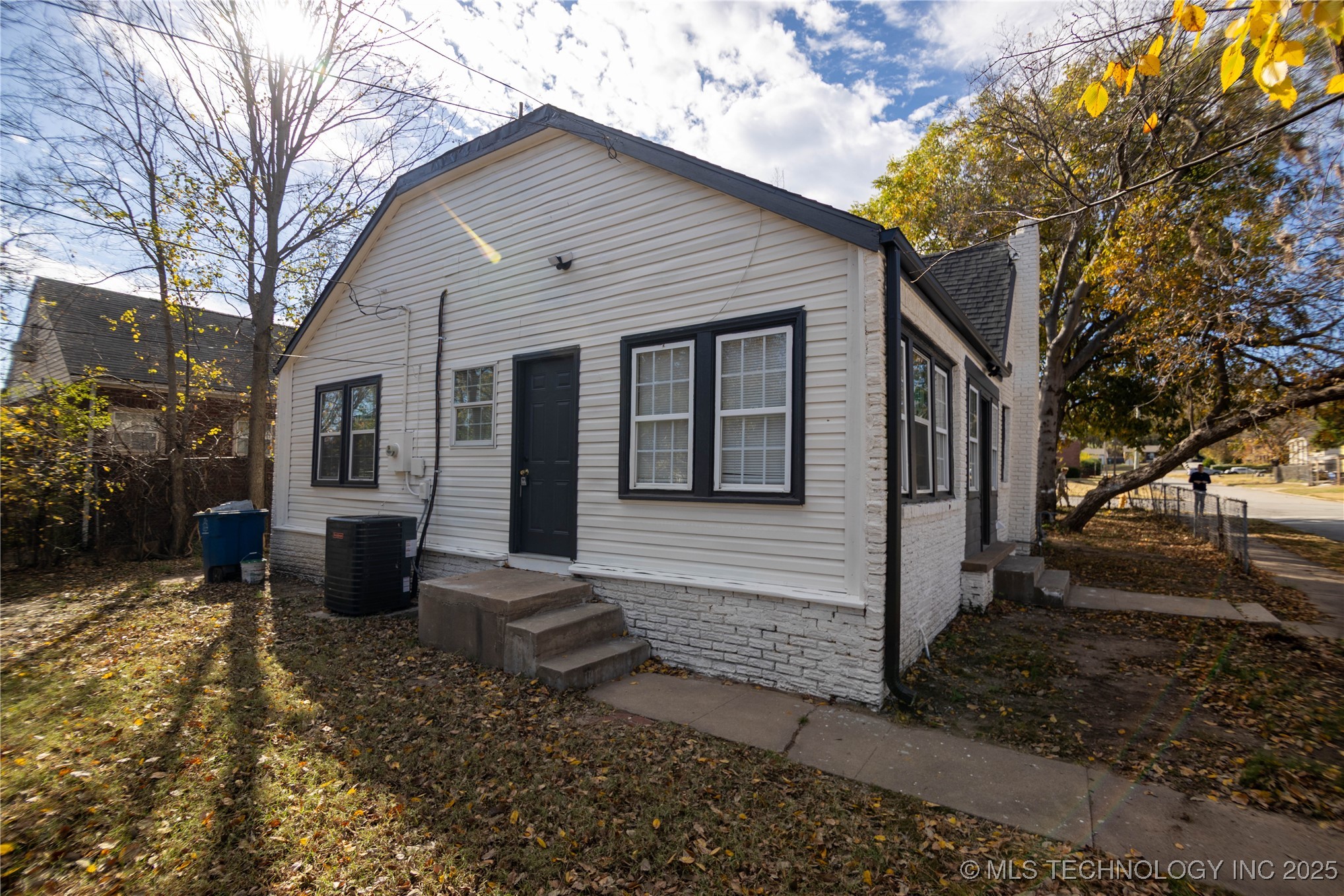 1965 N Boston Place