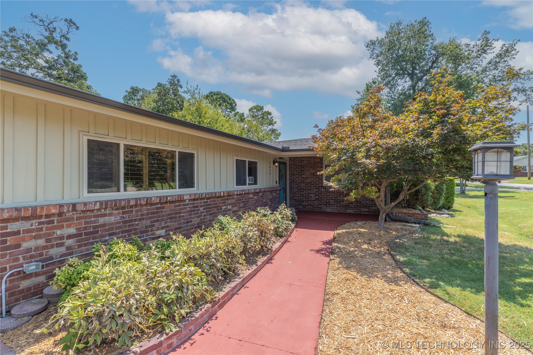 5419 S New Haven Avenue