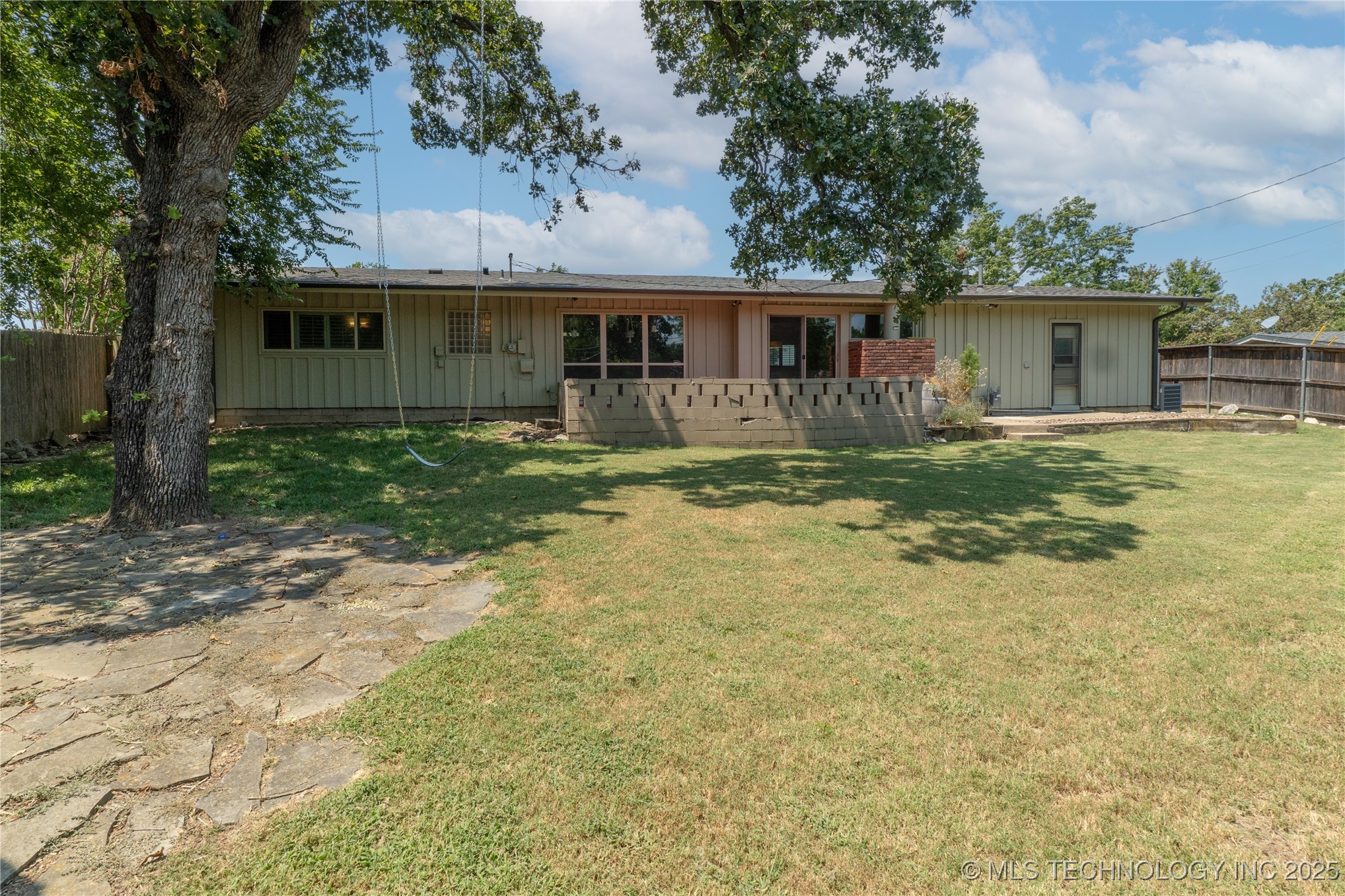 5419 S New Haven Avenue